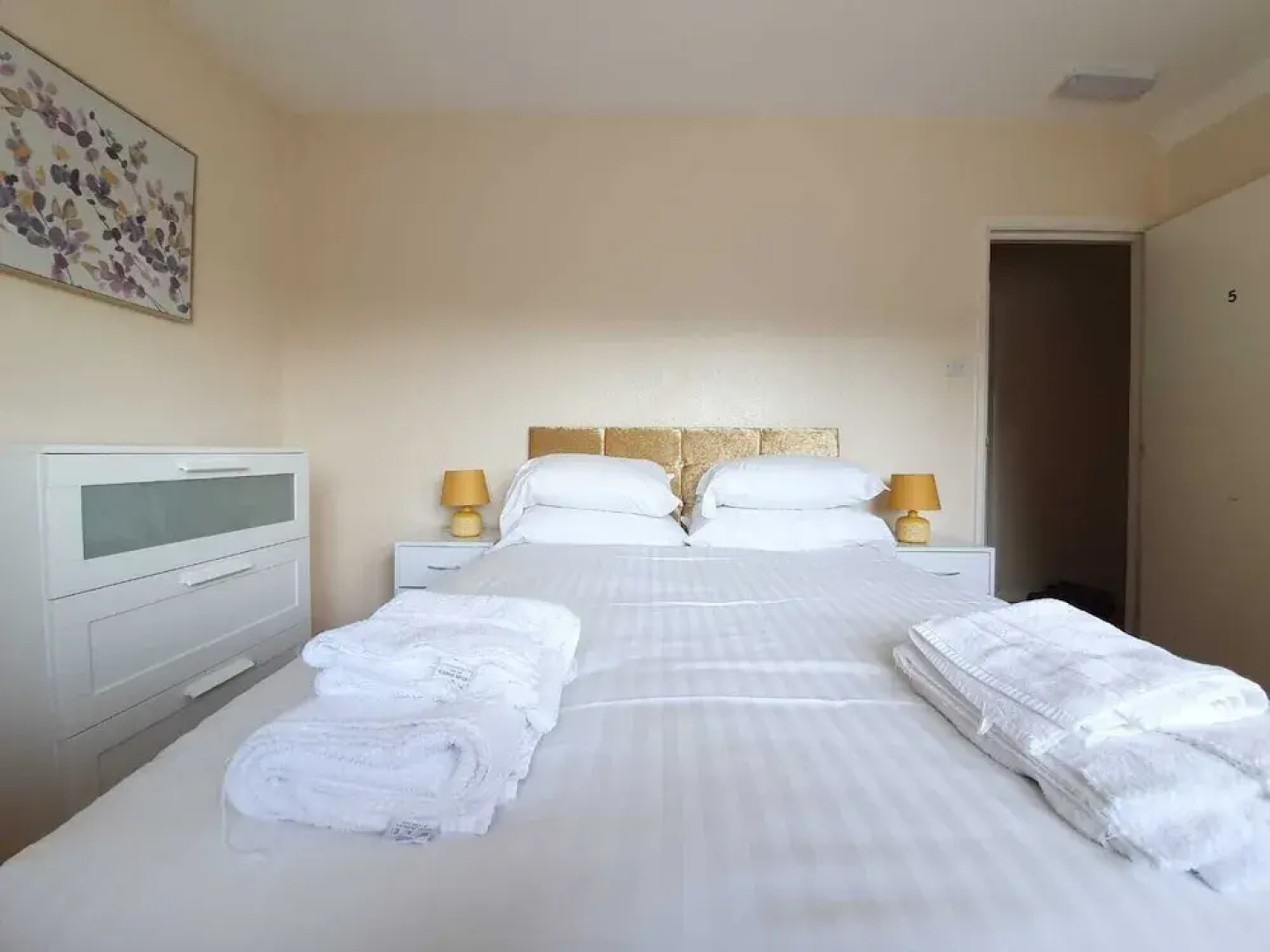 BookedUK - Serene Apartment in Roydon