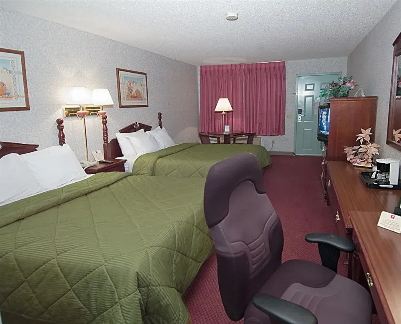 Premiere Inn & Suites