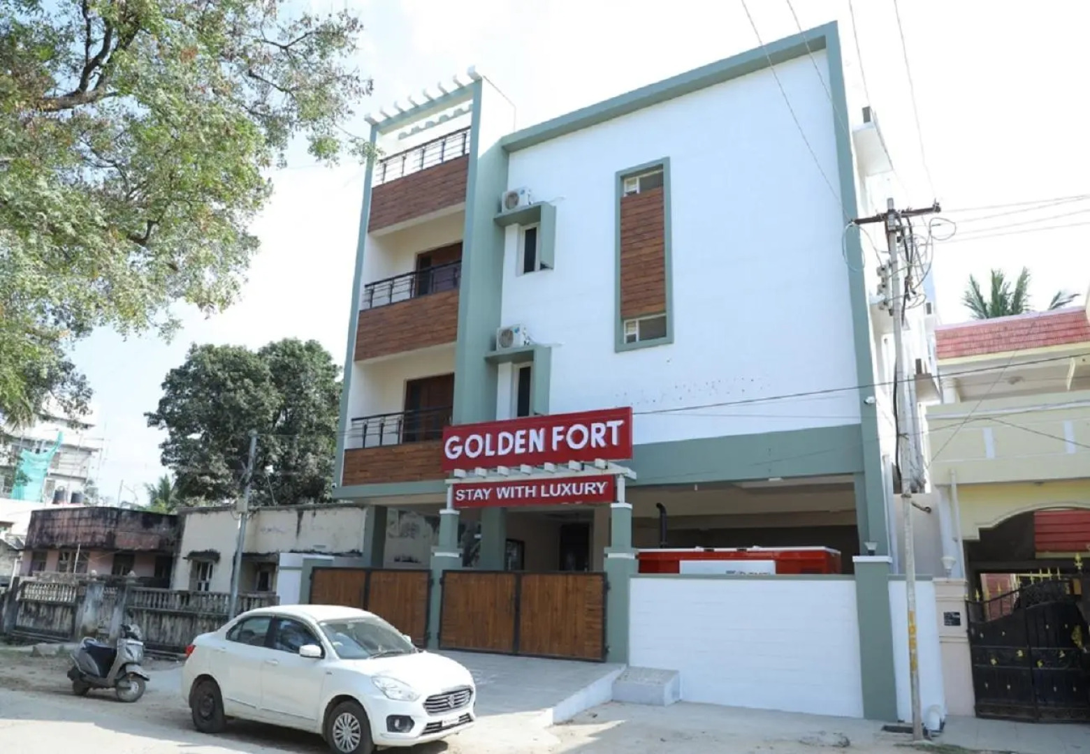 GOLDEN FORT (luxury service apartments )