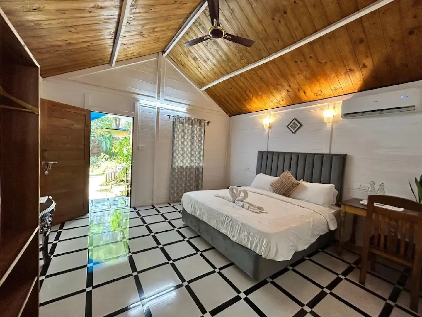 Kings Villa Resort