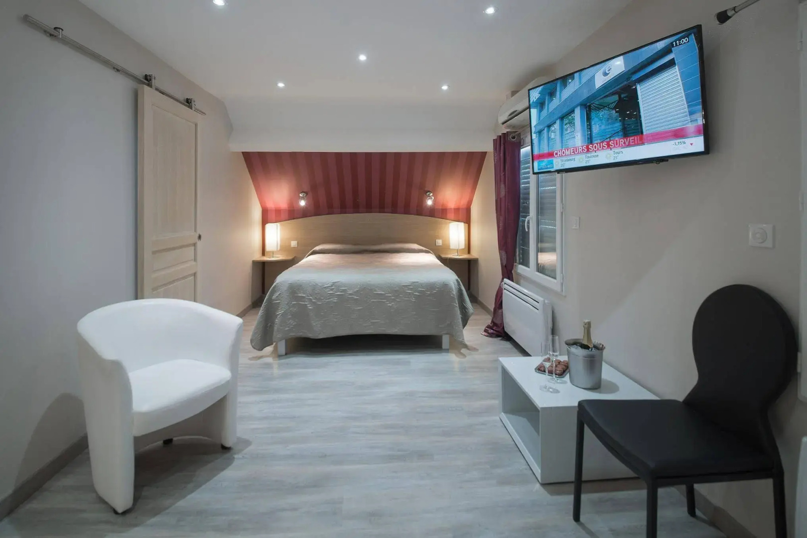 Aux Maisons (Relais du Silence)