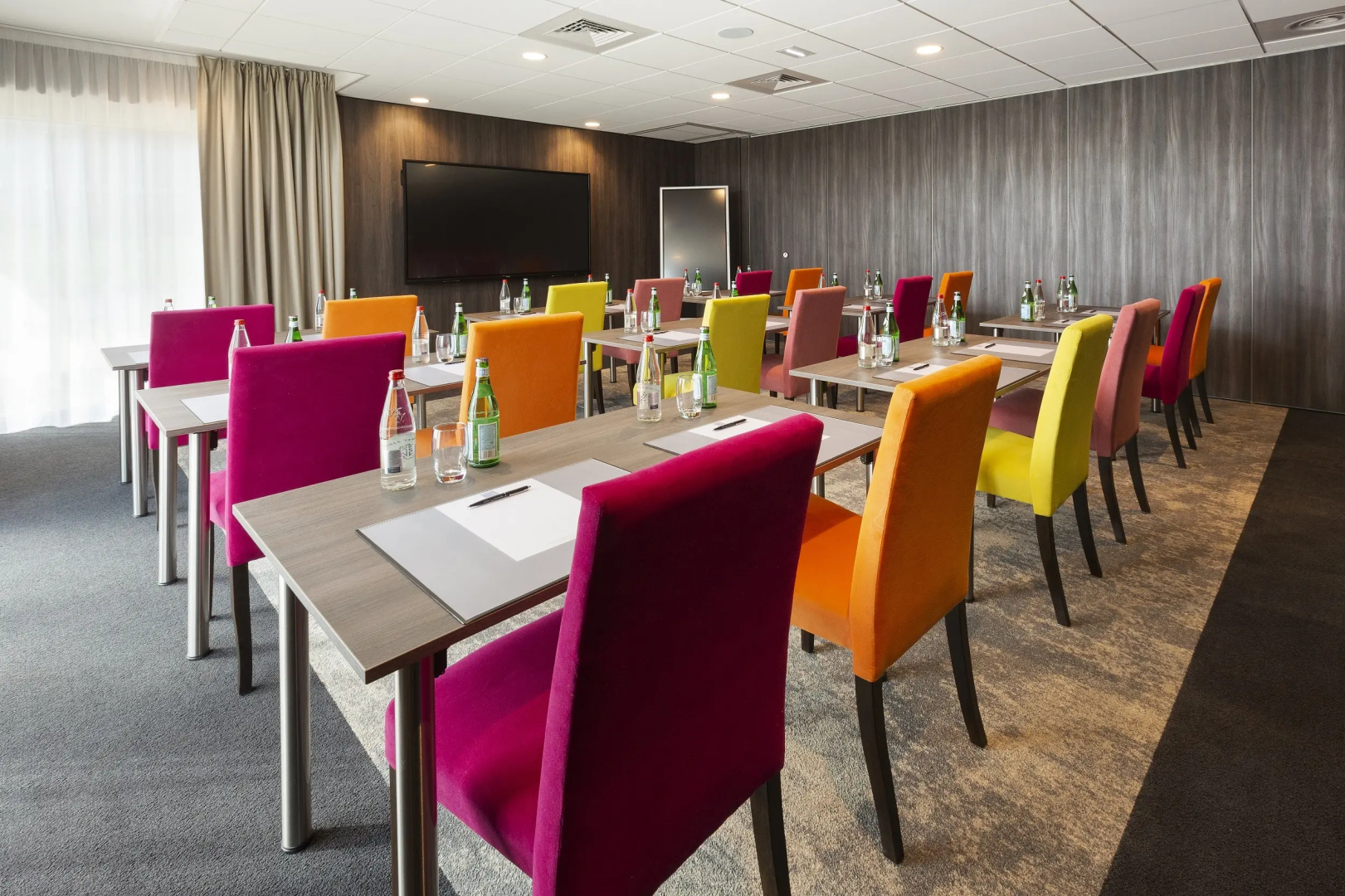 Hôtel Roi Soleil Prestige Plaisir - St Quentin