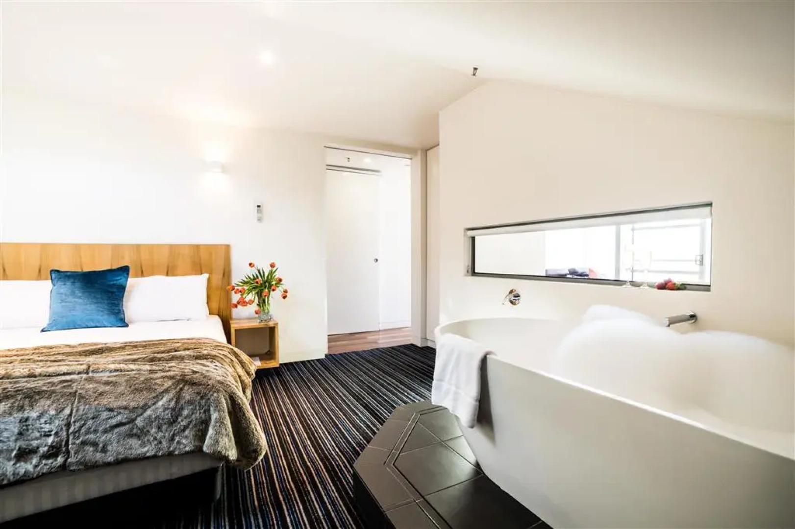 Salamanca Wharf Hotel