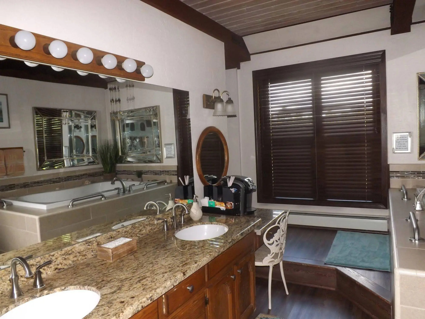 Arizona Mountain Inn and Cabins