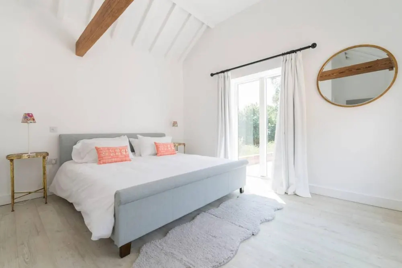 Simple Coastal Luxury Near Southwold Sleeps 10