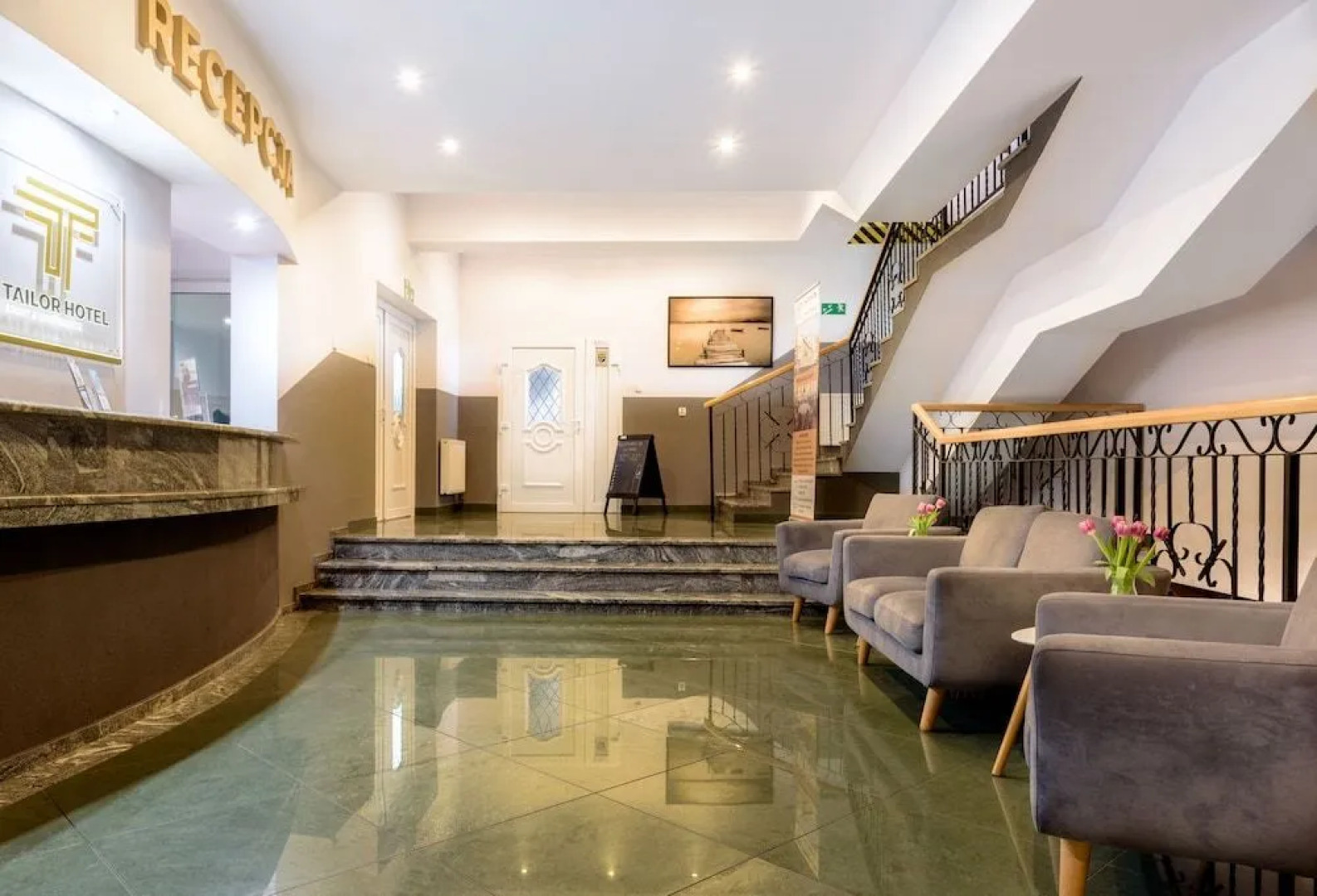 Tailor Hotel Sport & Conference