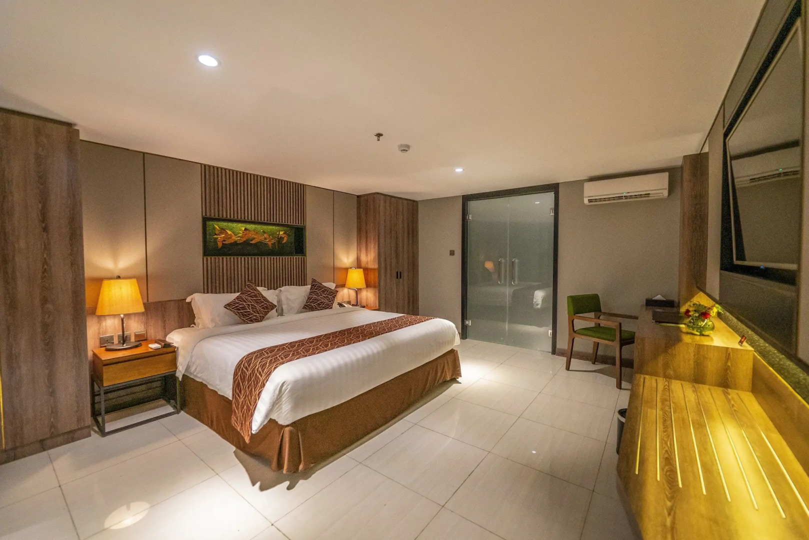 Отель The Nest Hotel Nusa Dua