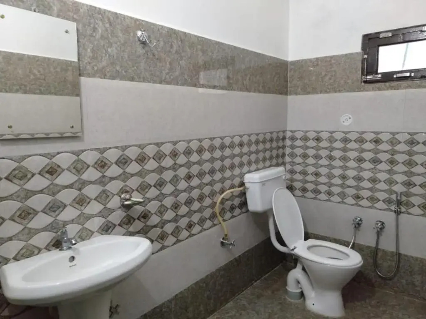 Vamoose Maa Bhawani Munsiyari