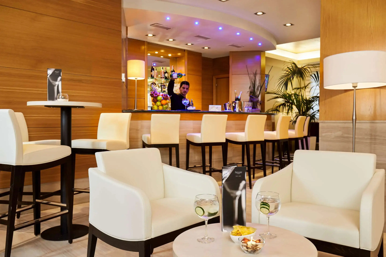 Отель Sercotel Alcalá 611
