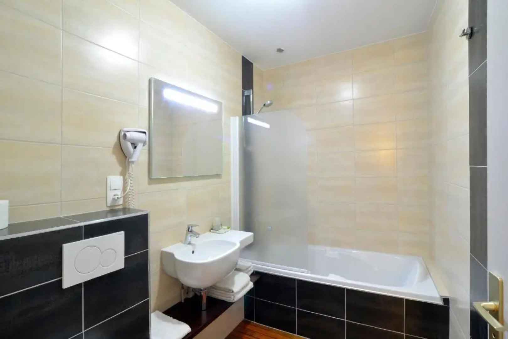 Hotel Le Sire De Joux