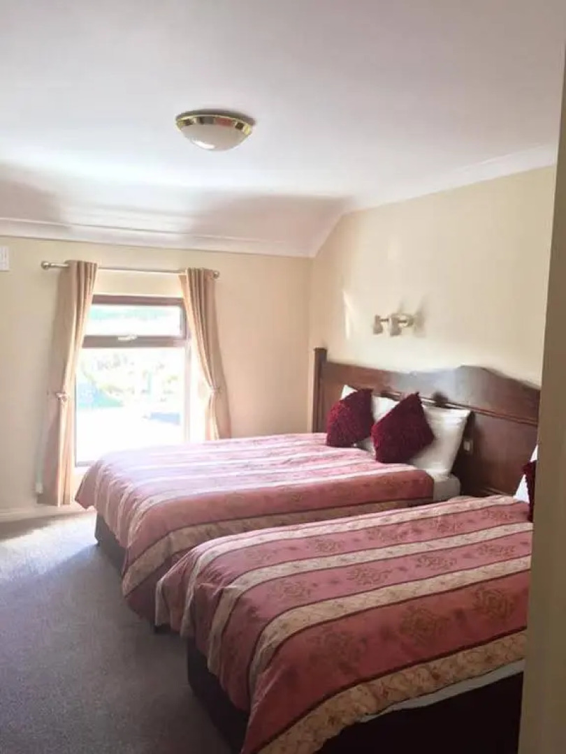 Tigh Fitz Guesthouse