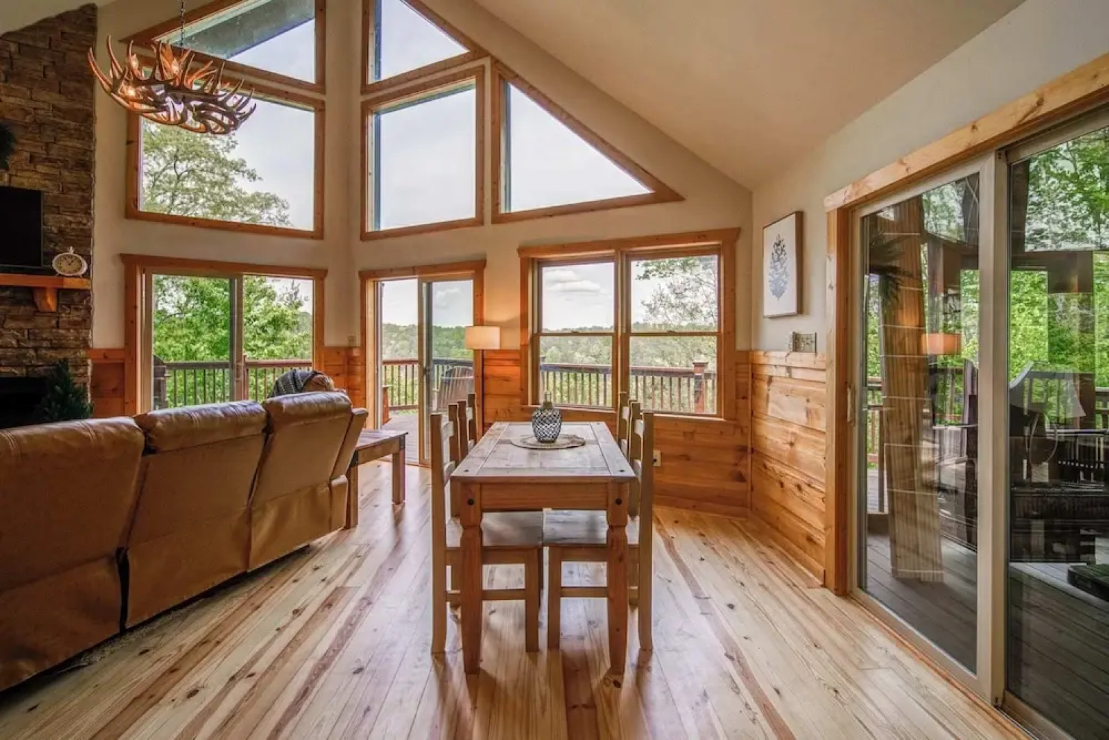 Four Bear Hideaway Coosawattee River Resort!