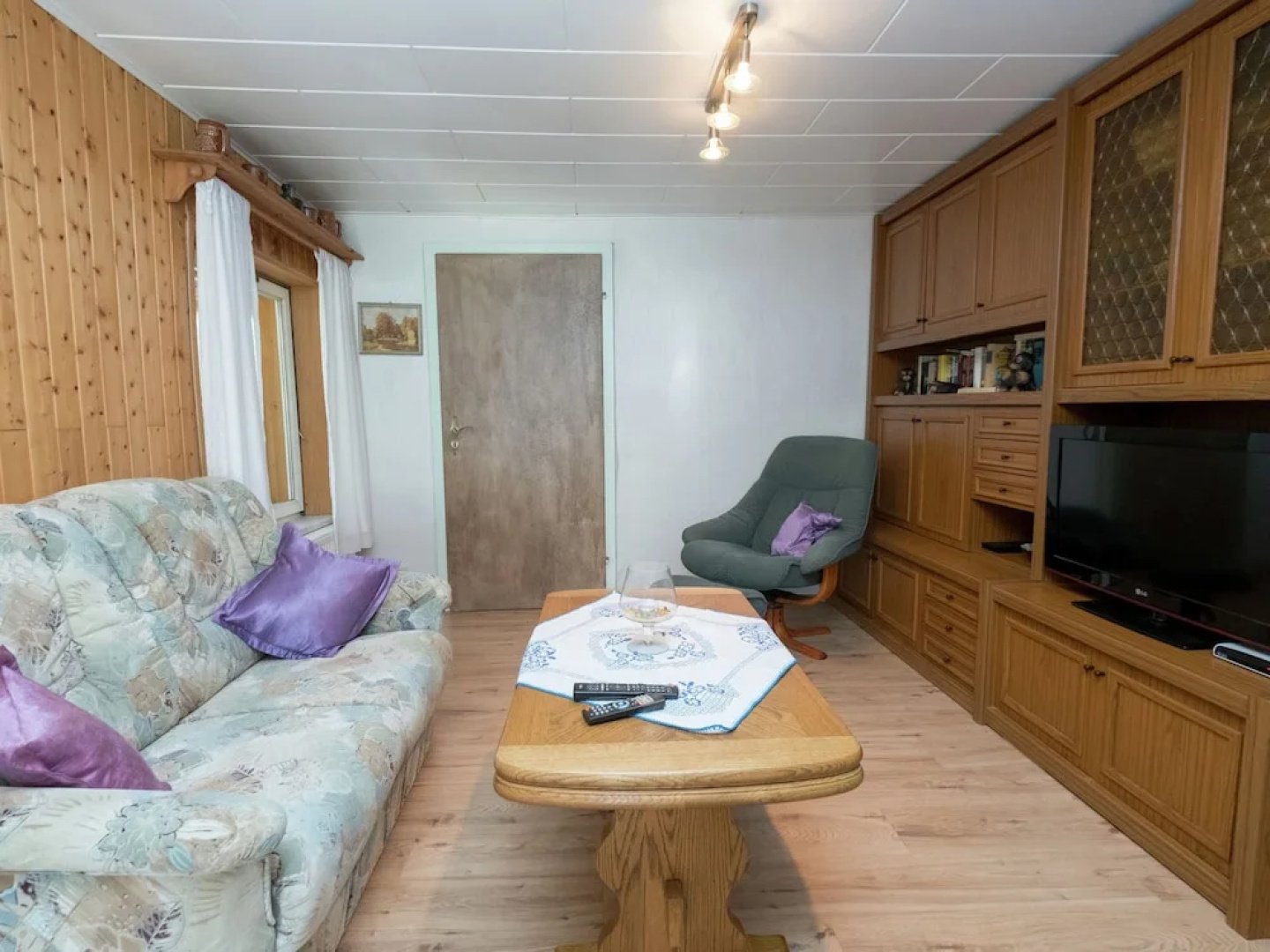 Tempting Holiday Home in Gntersberge for Romantic Getaway