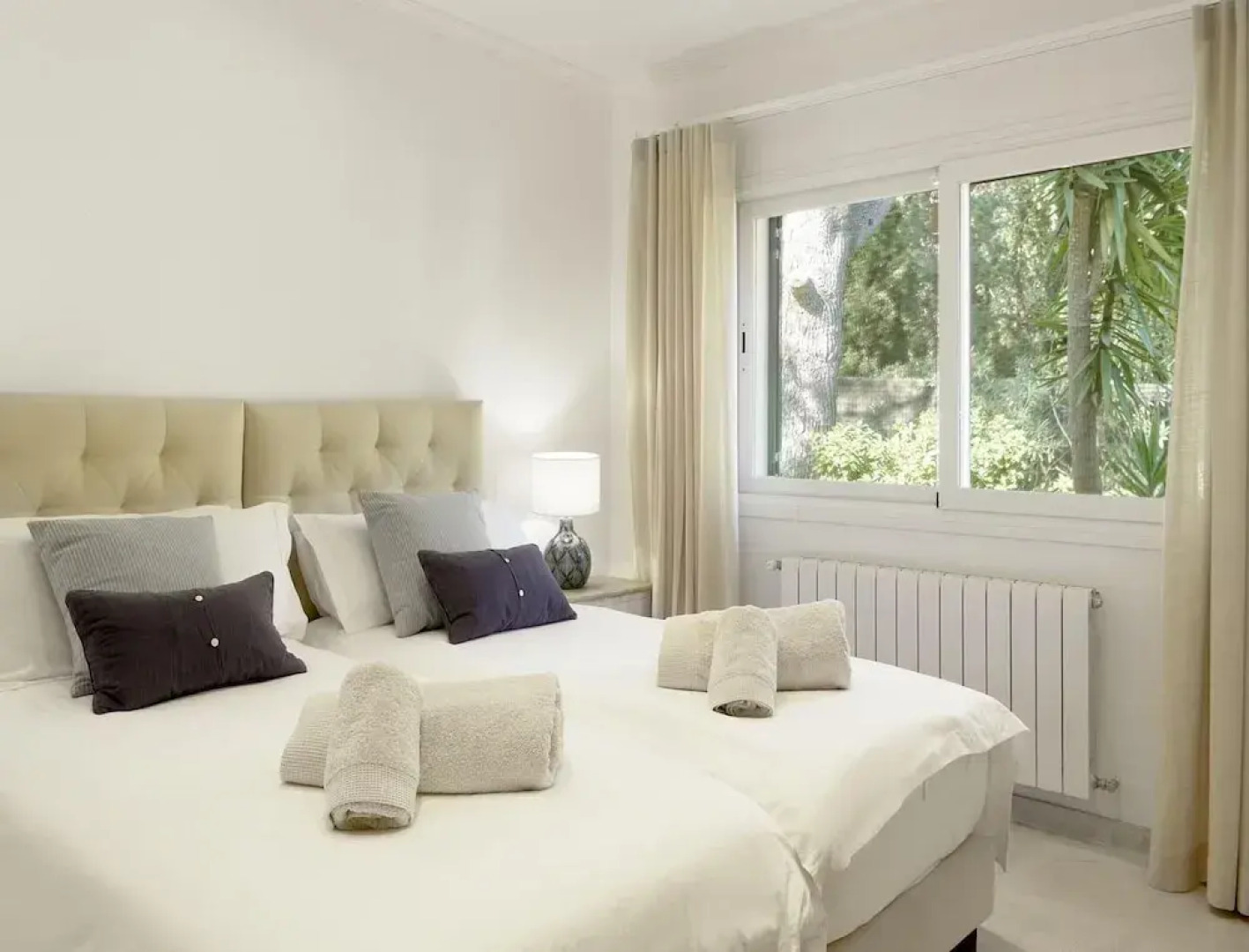 Villa on the Foot of La Font Hills