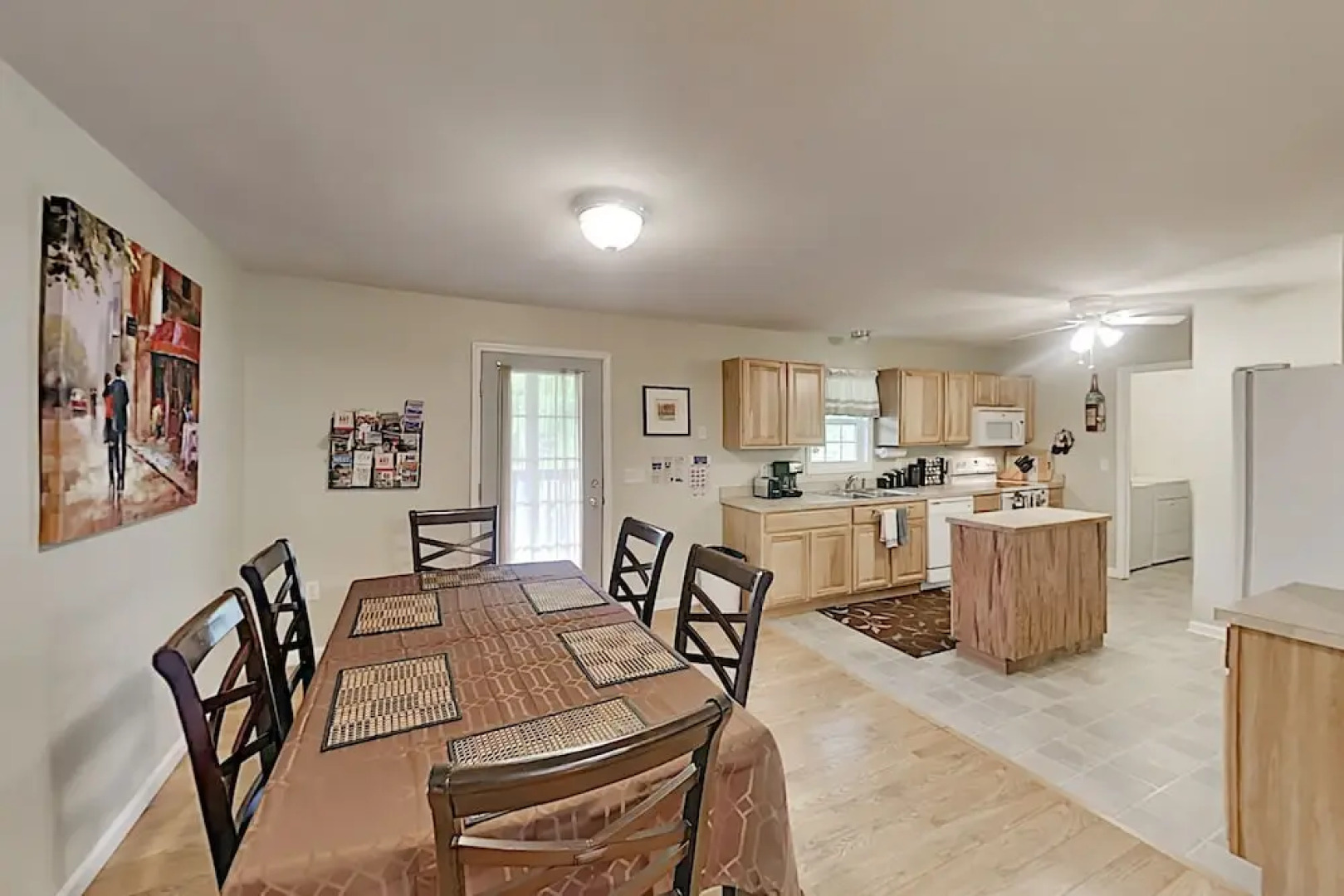 Mountain-view Hideaway W/ Hot Tub & Game Room 4 Bedroom Home