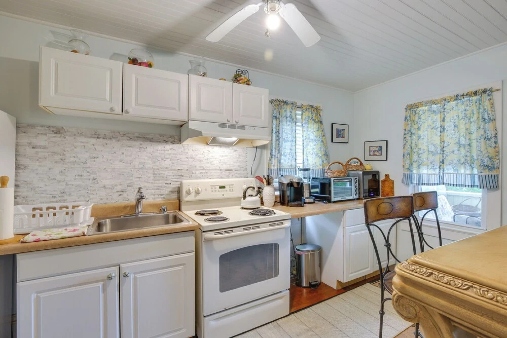 Charming Danbury Cottage w/ Lake Kenosia Access!