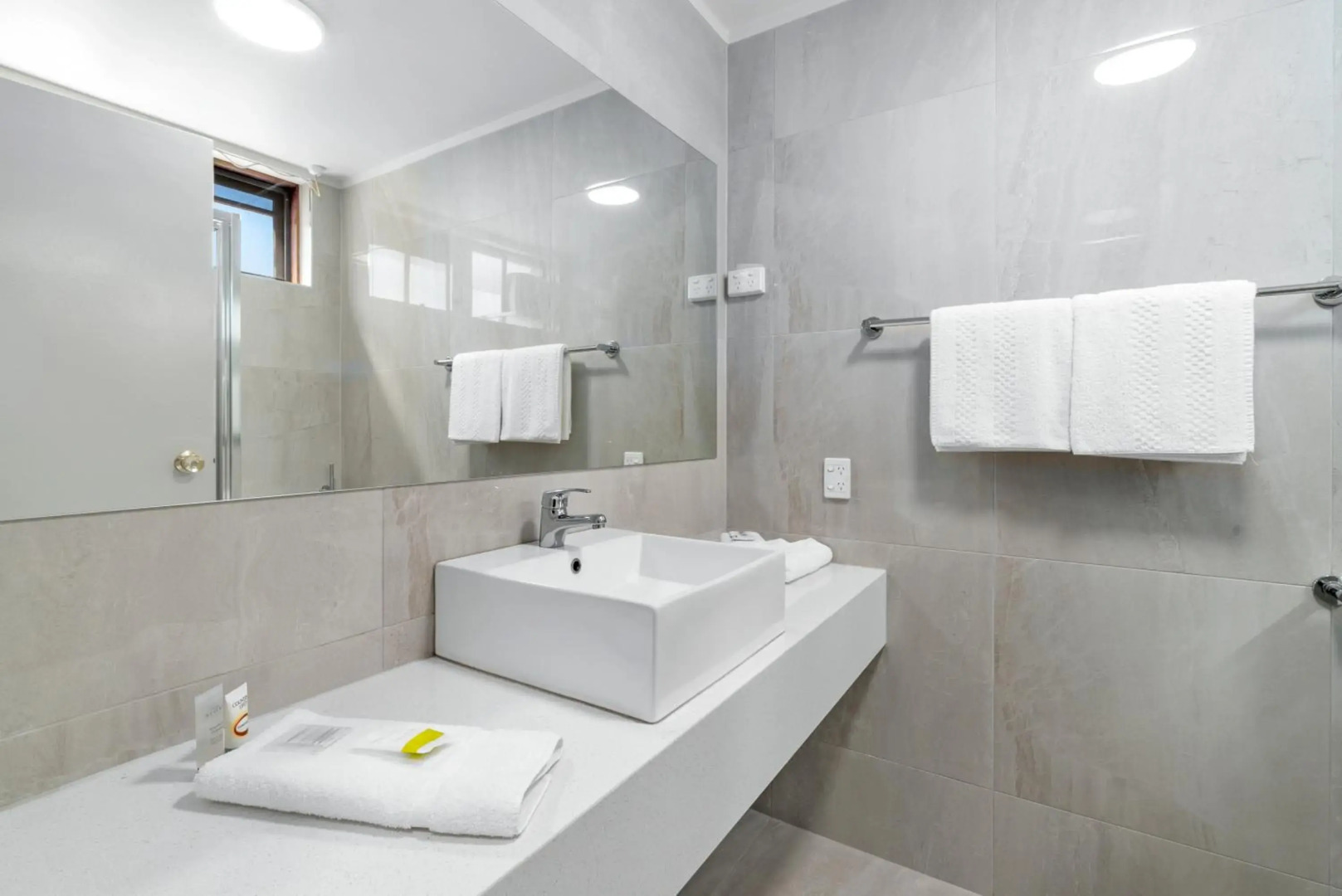 Sherbourne Terrace Hotel