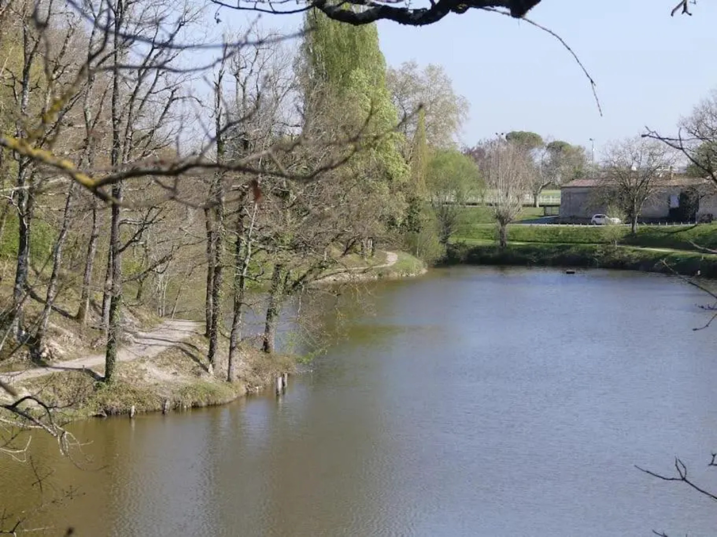 Charmant Appartement avec piscine.