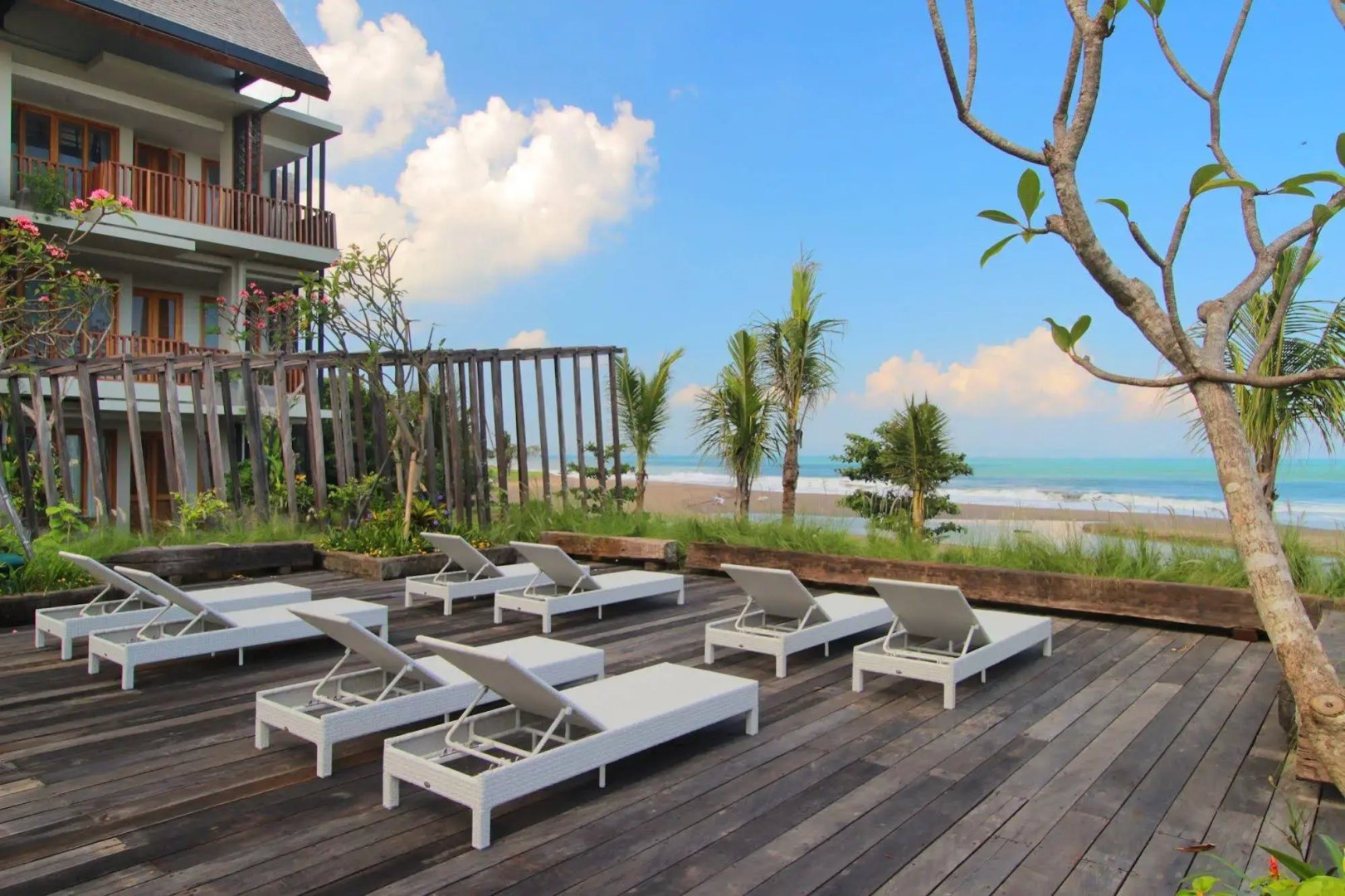 Swarga Suites Bali Berawa, Marclan Collection