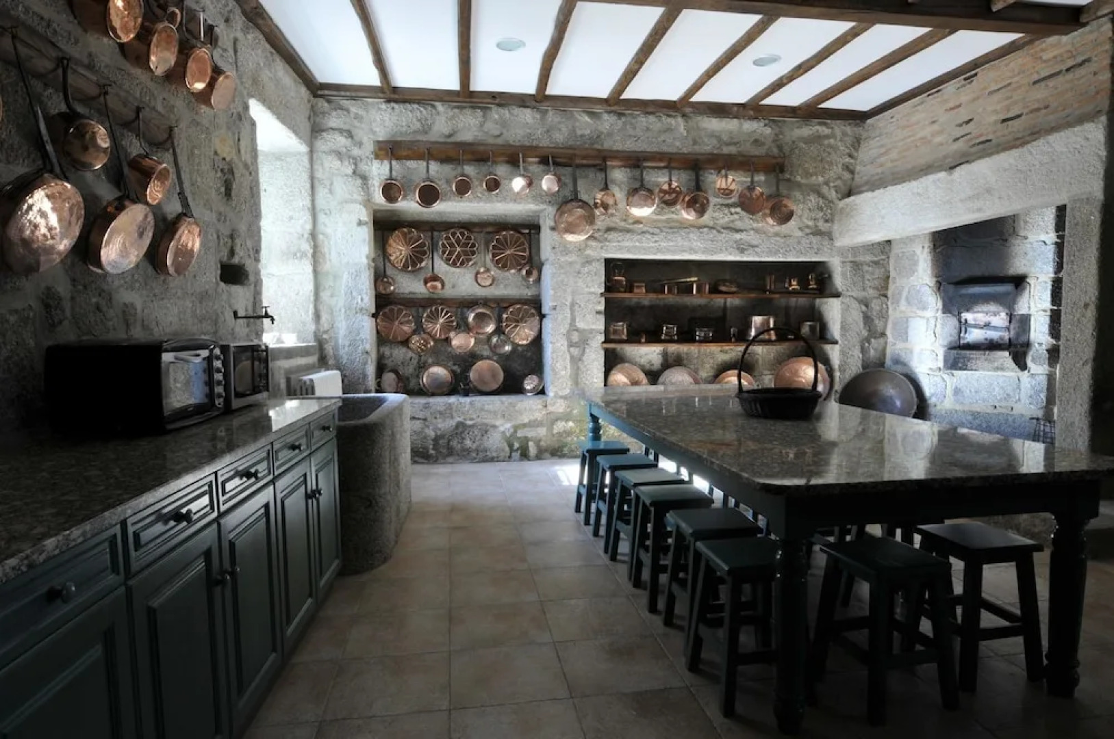 Villa With 9 Bedrooms in Santo Tirso, With Private Pool, Furnished Gar