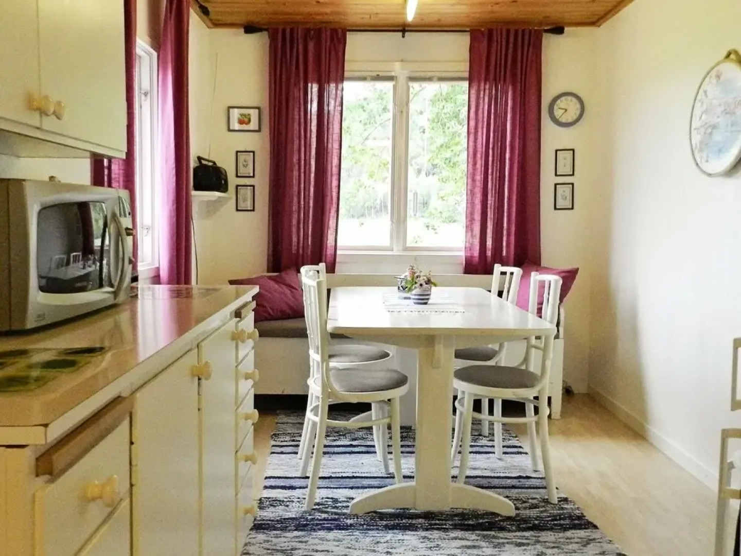 4 Person Holiday Home in Dingle