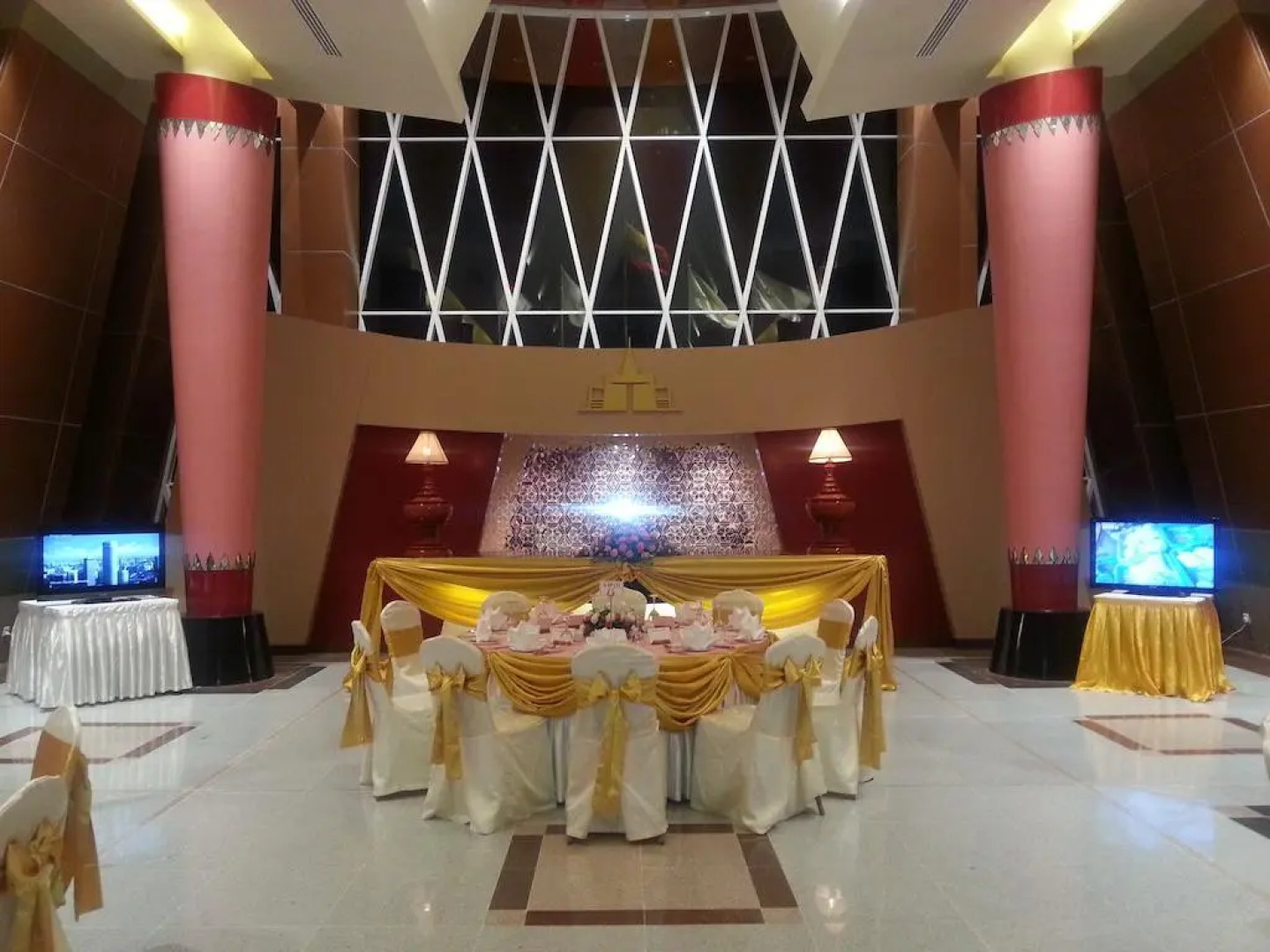 The Myat Mingalar Hotel