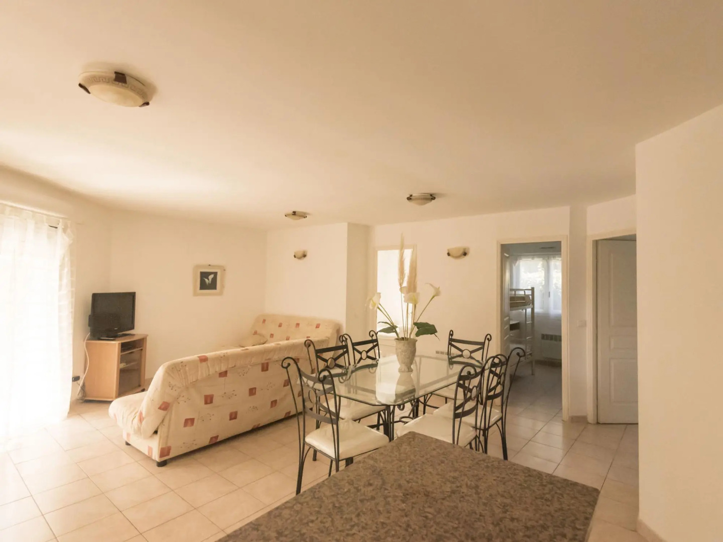 Cozy Holiday Home in Moriani-Plage in Swimming Pool