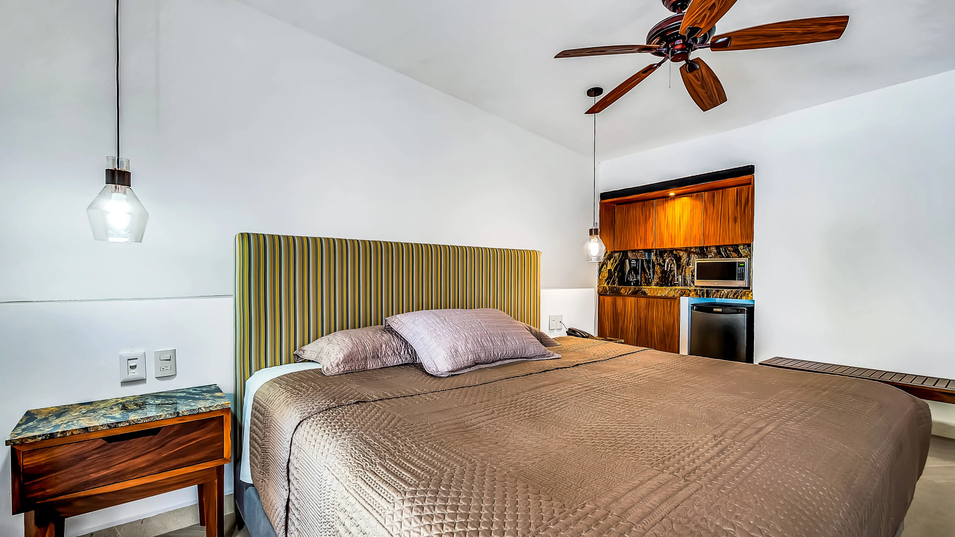 Marboka Hotel & Suites