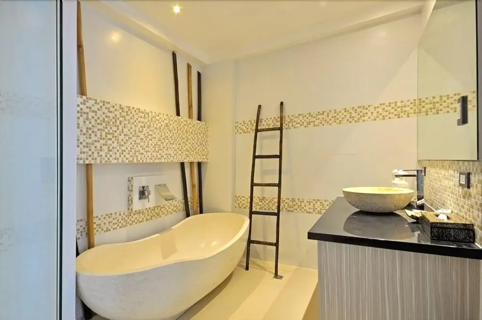 Karuna Suites & Residence