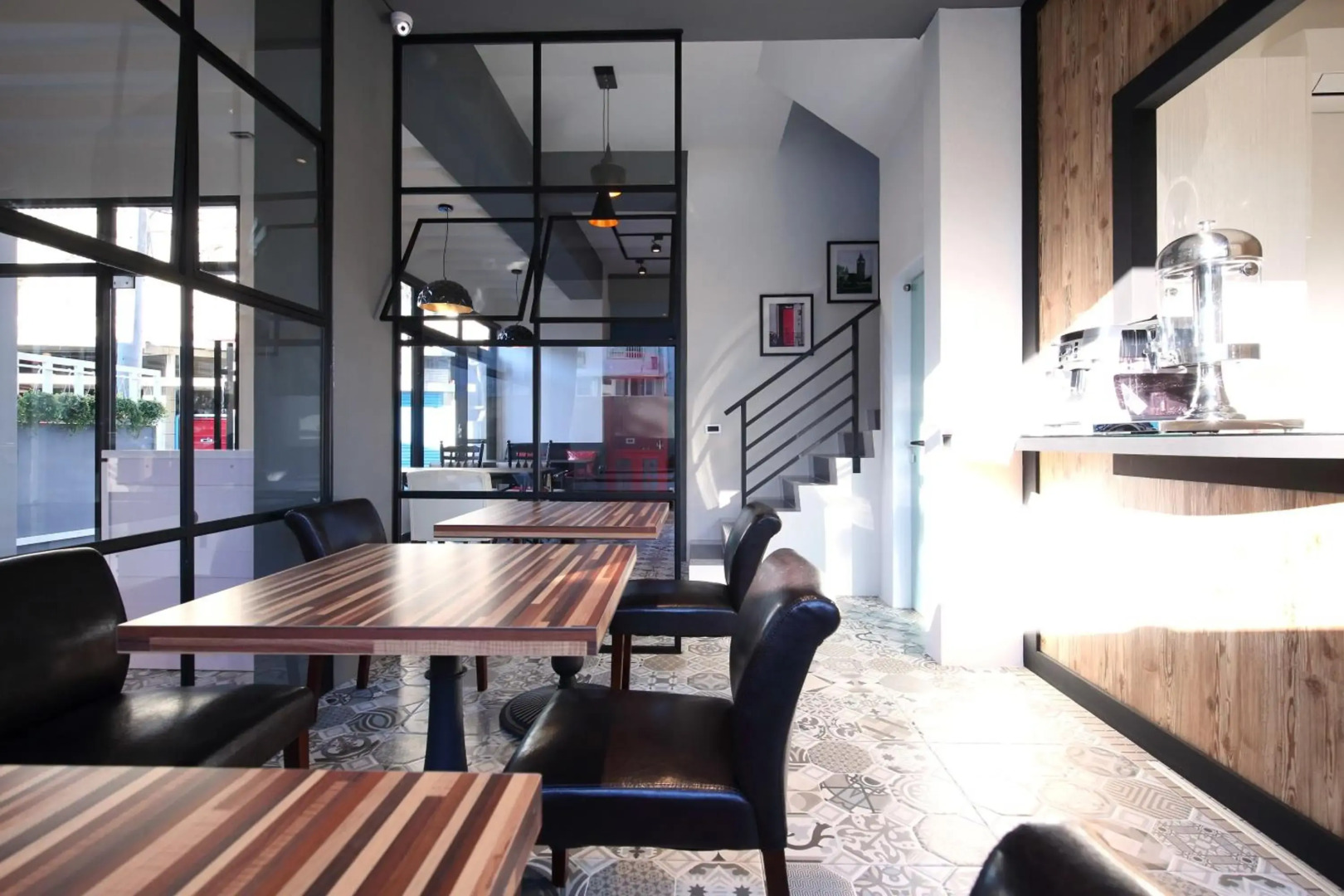 1999 Bed and Breakfast