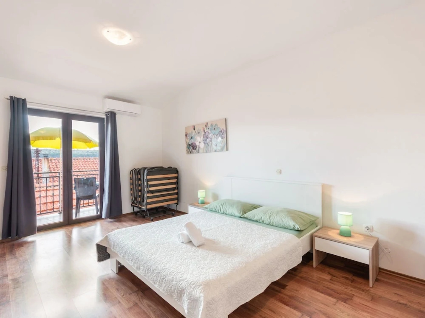 Serene Holiday Home in Posedarje near Sea