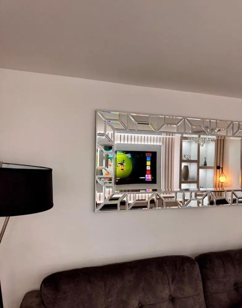 High END Spacious 4 Bed House - Free Parking