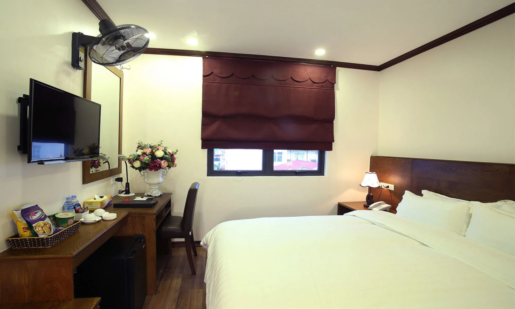 West Lake Home Hotel & Spa