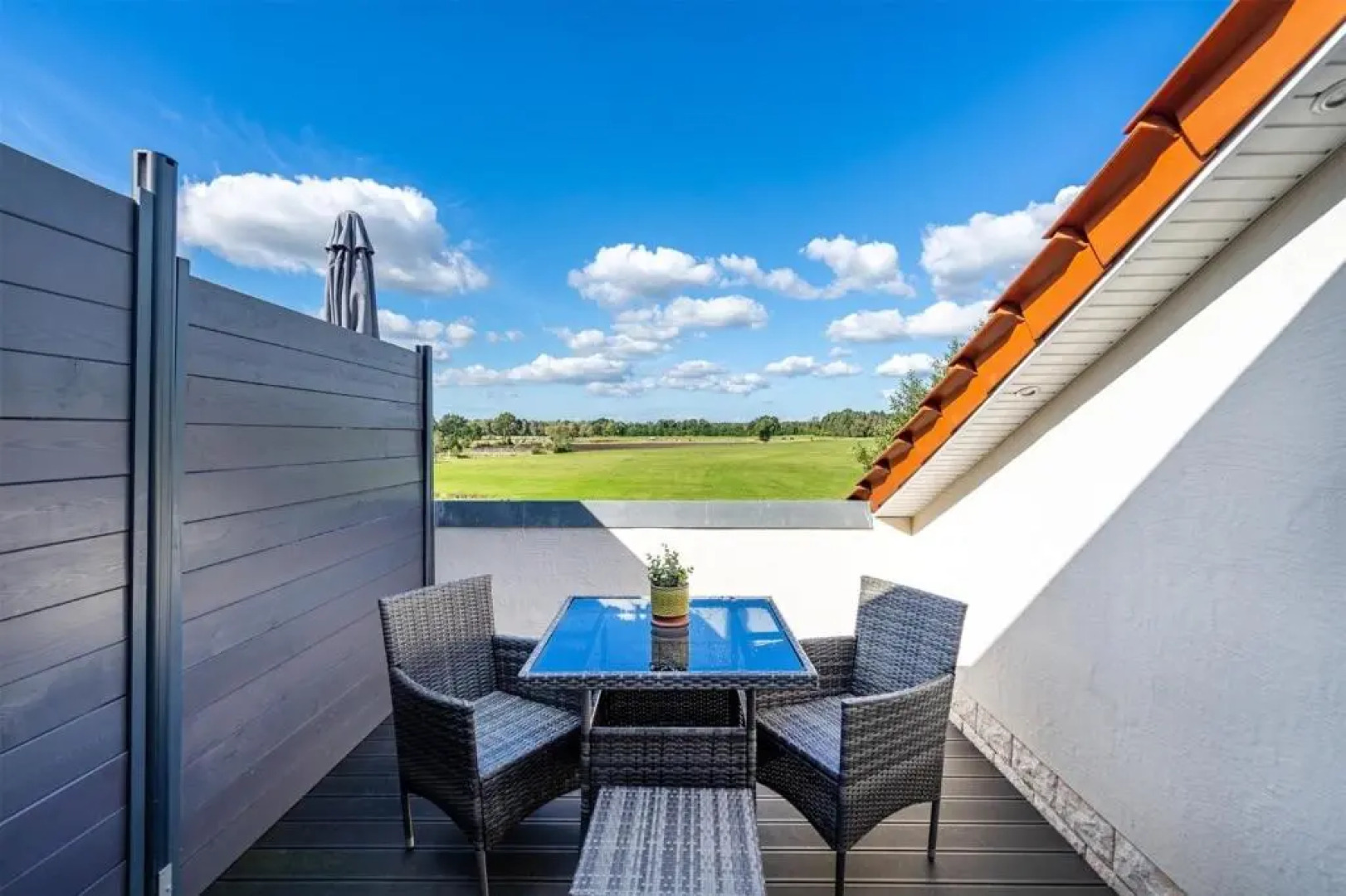 Nr 5 Bernuthsfeld mit Loggia