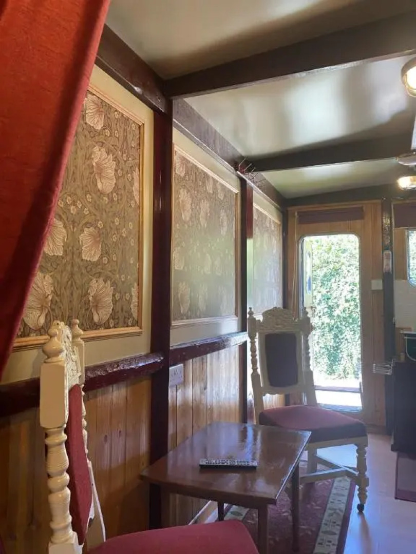 Rare 1954 Renovated Vintage Lorry - Costal Location (Adults Only)