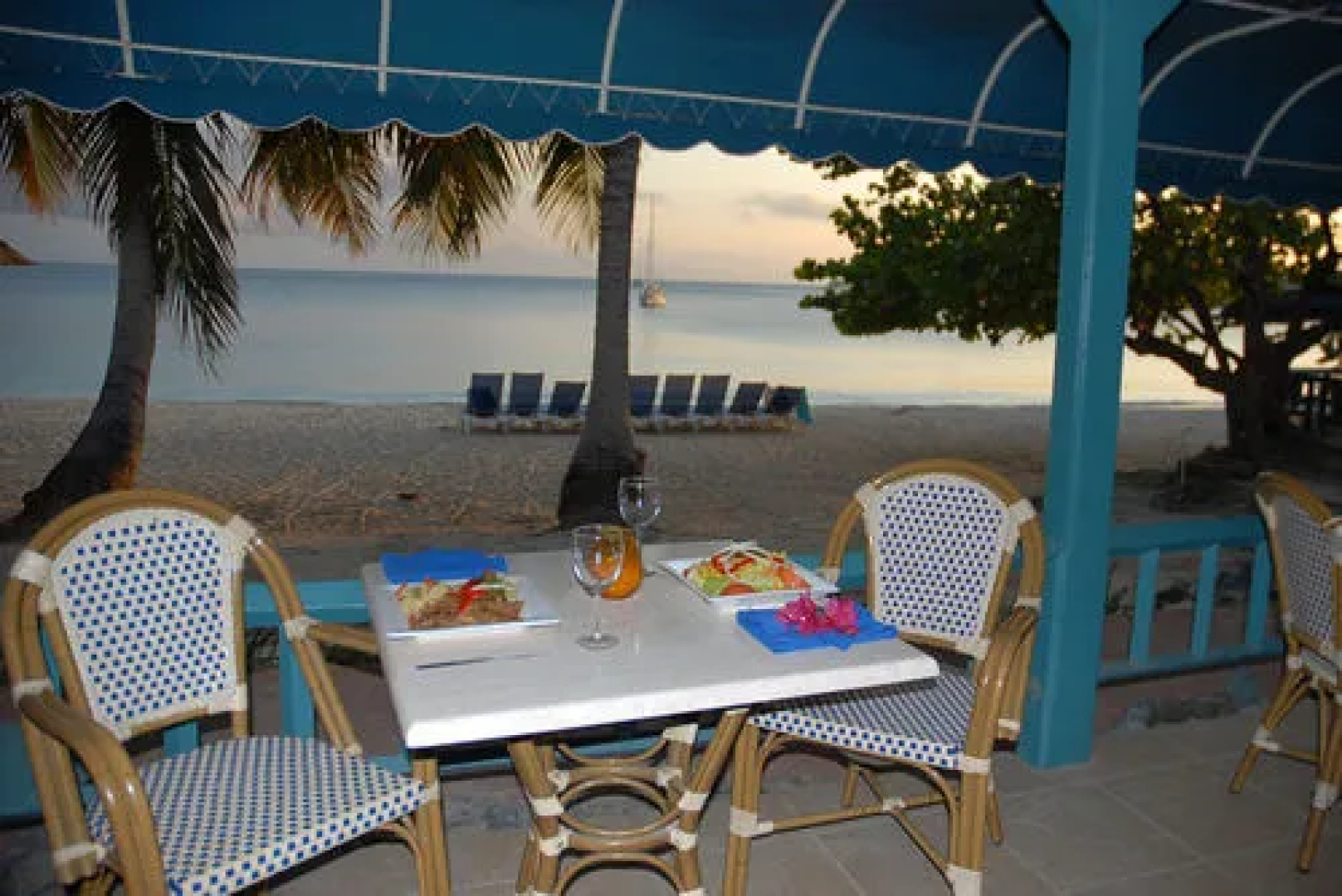 Island Beach Comber