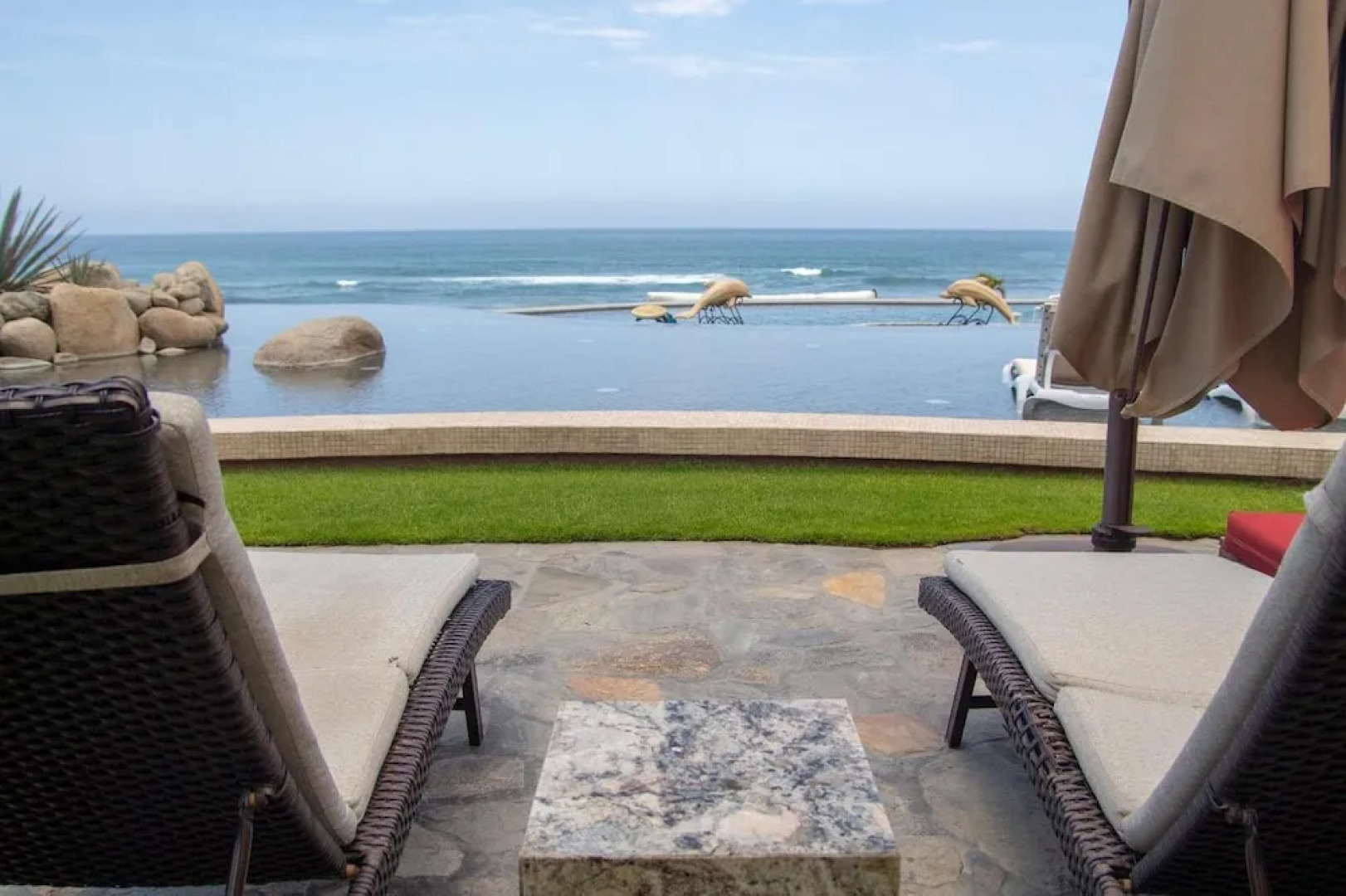 Sol Pacifíco Cerritos 302A 2 Bed by Casago