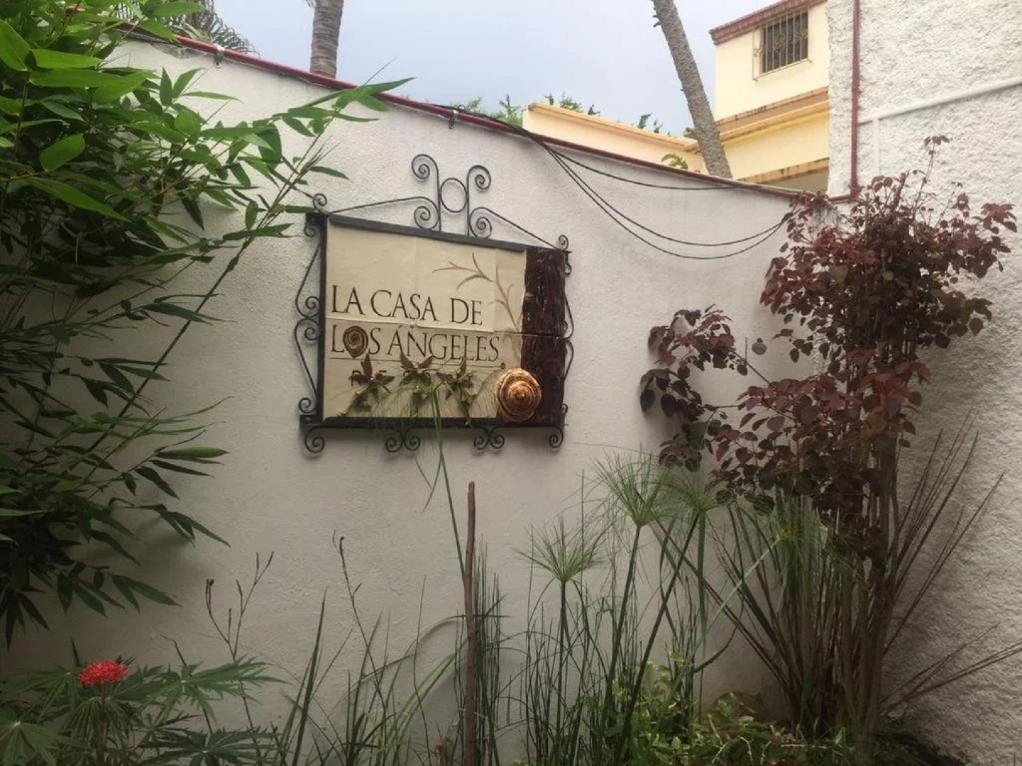 La Casa de los Angeles Boutique