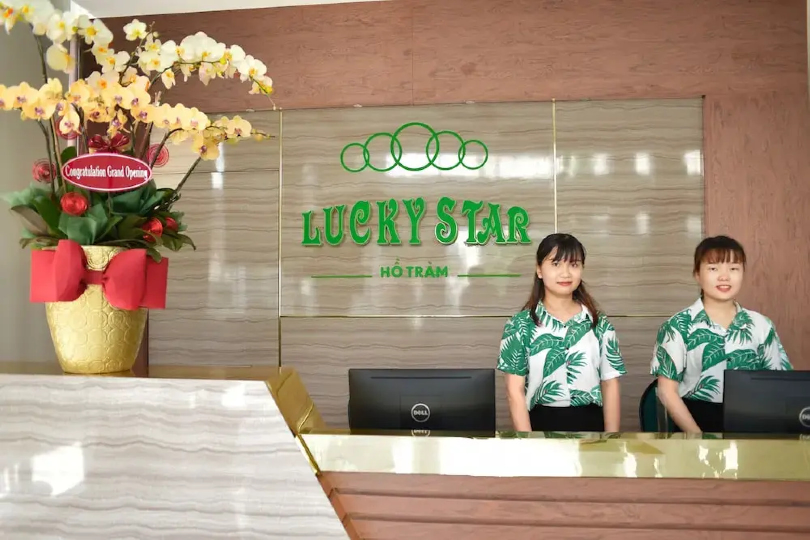 Lucky Star Ho Tram