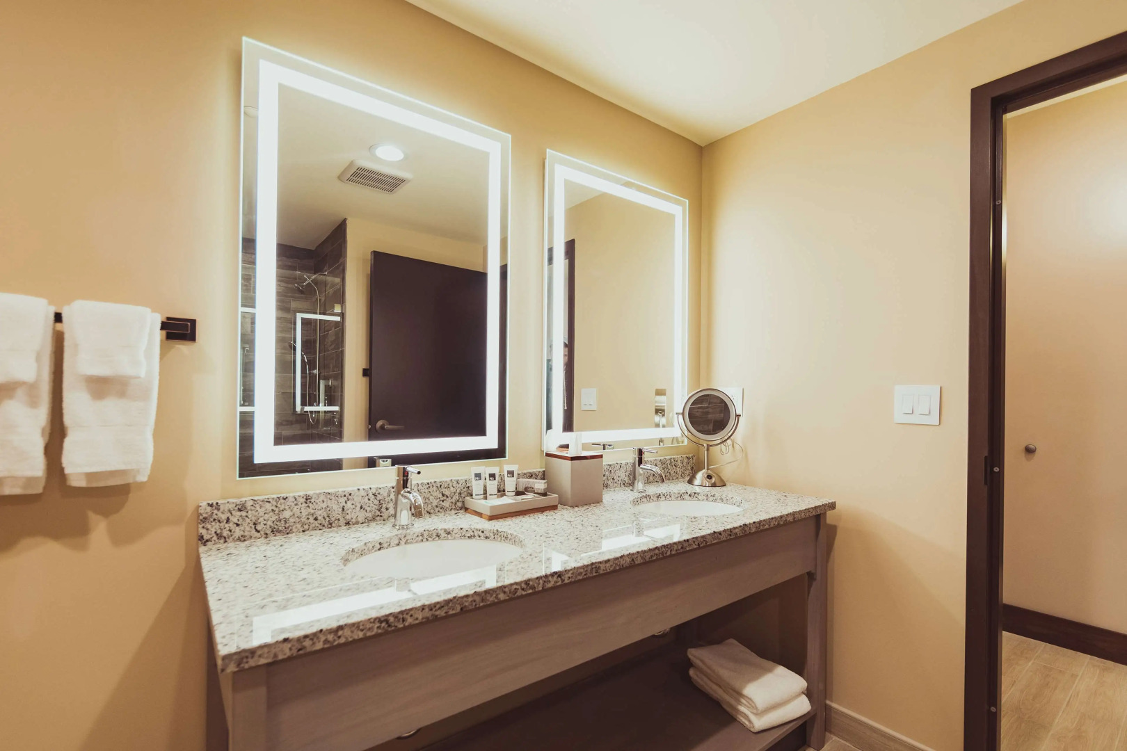 Tailwater Lodge Altmar, Tapestry Collection by Hilton