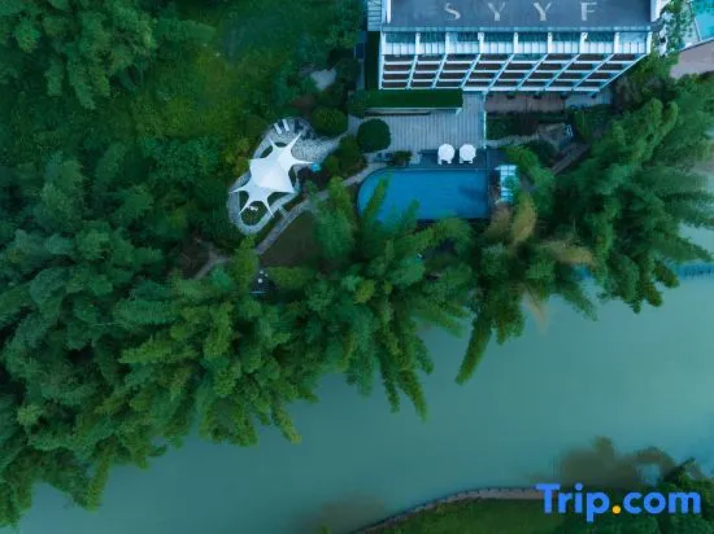 Courtyard Hotel - Yulong River Branch