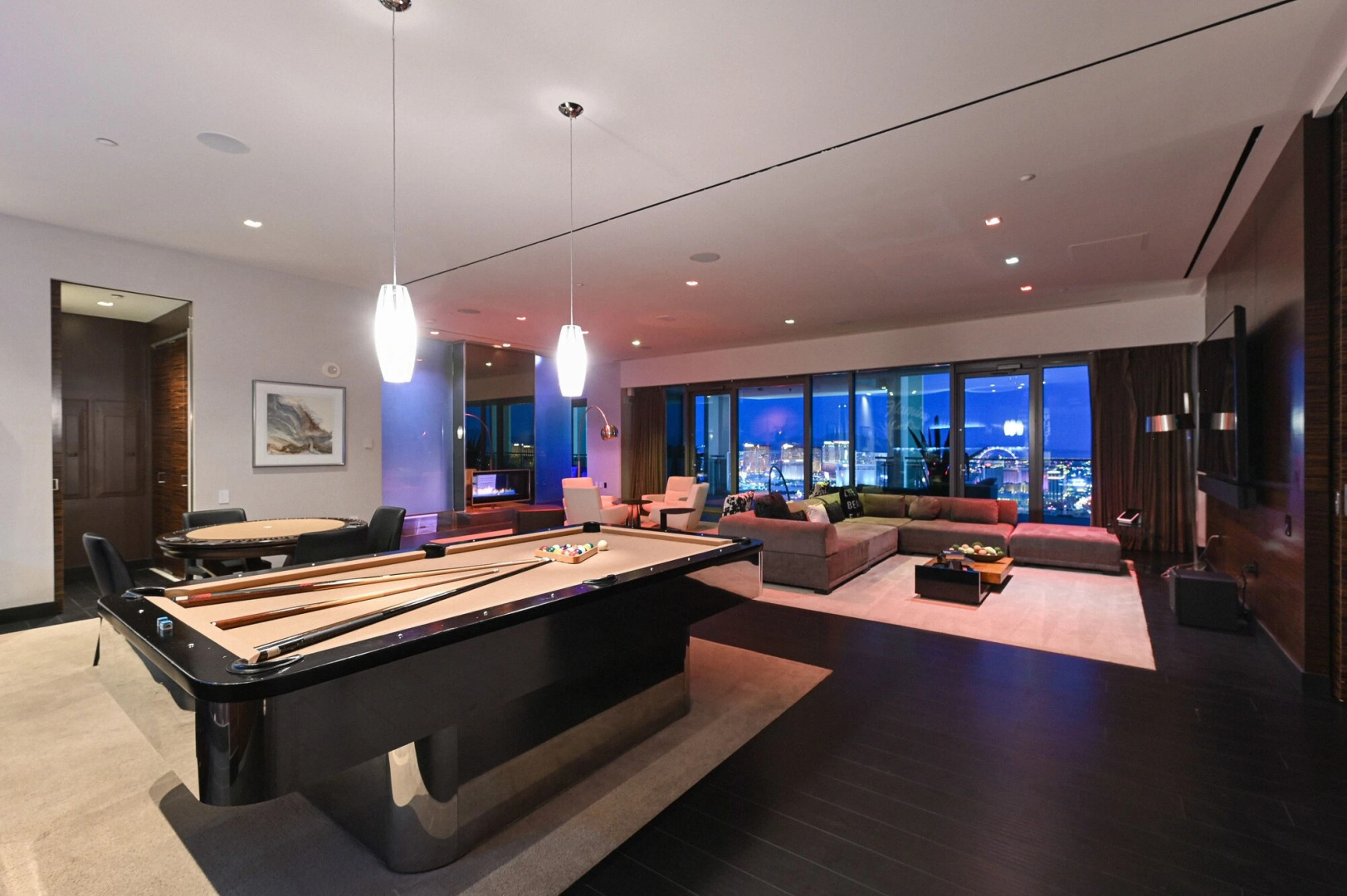 StripViewSuites at Palms Place