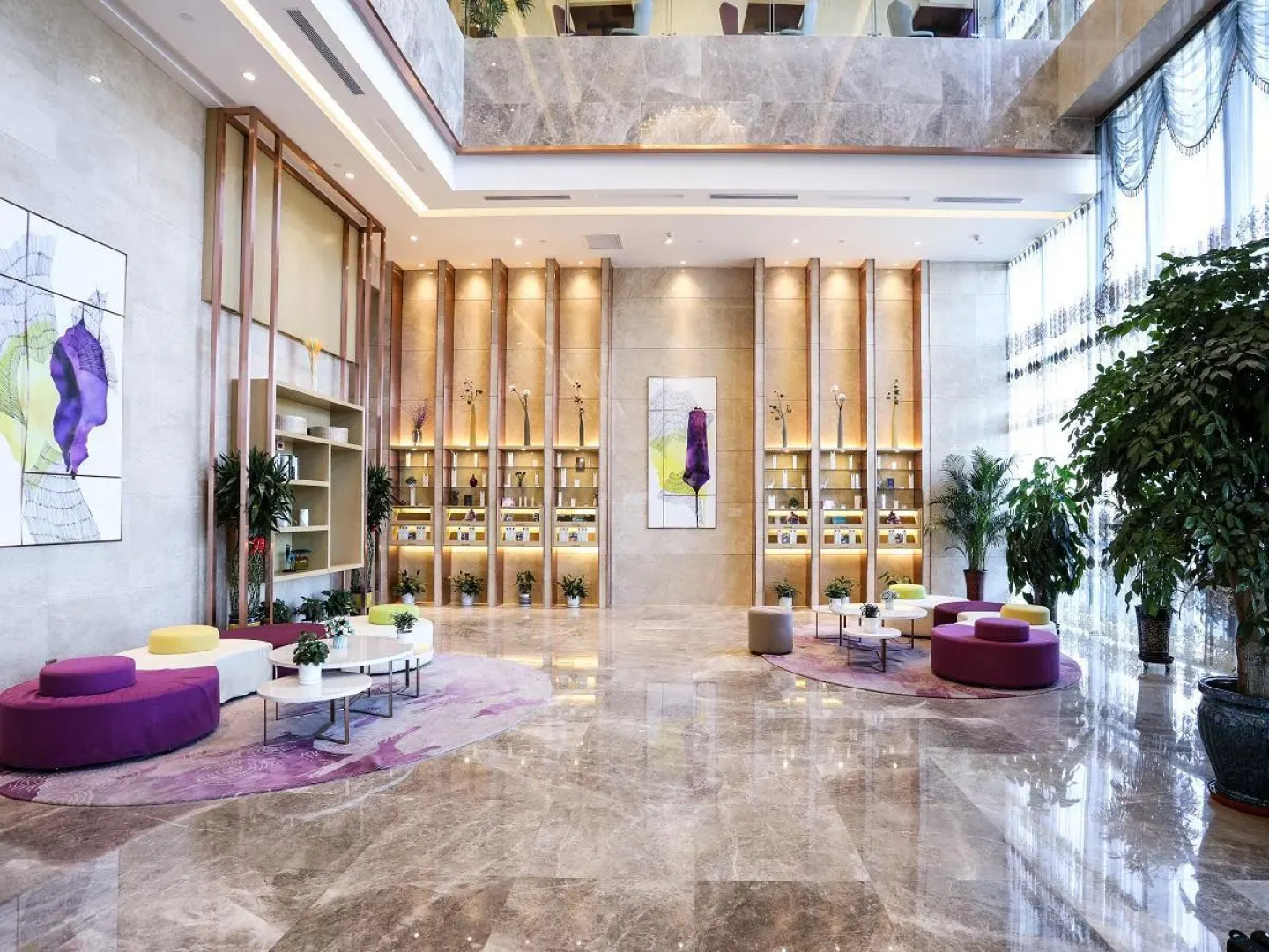 Lavande Hotels· Kuitun Center Park