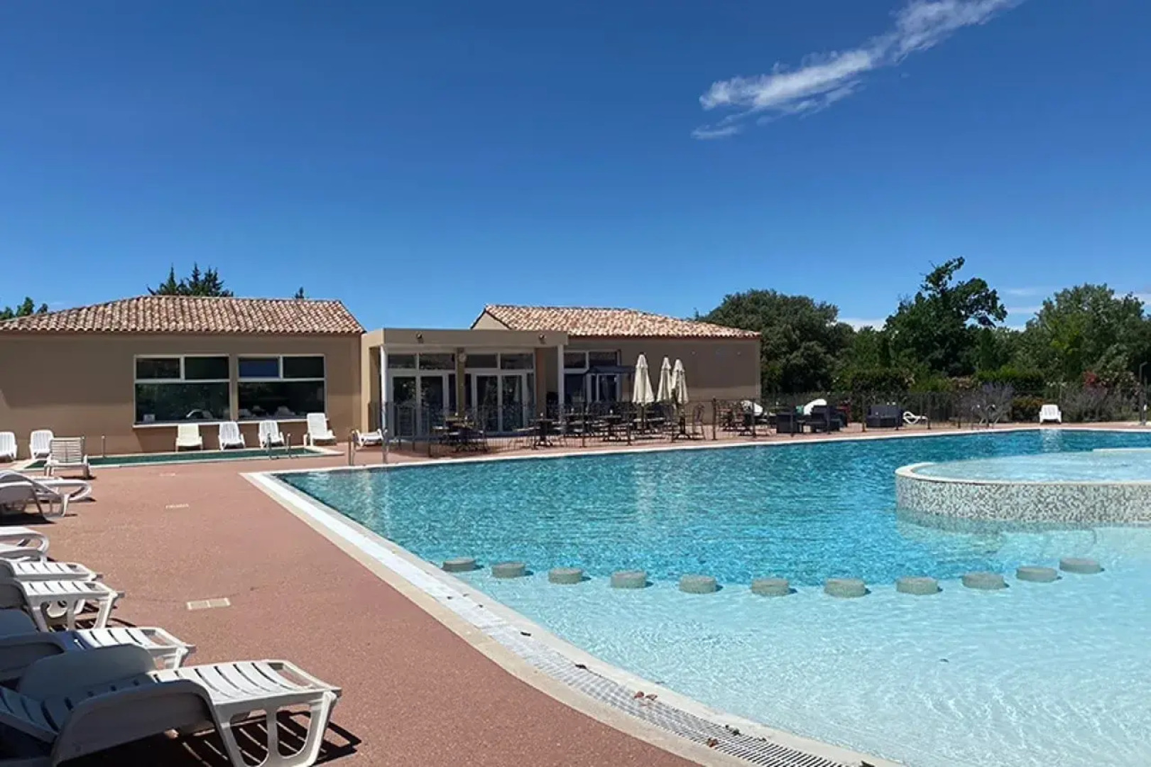 Vacancéole - AUBIGNAN Les Demeures du Ventoux