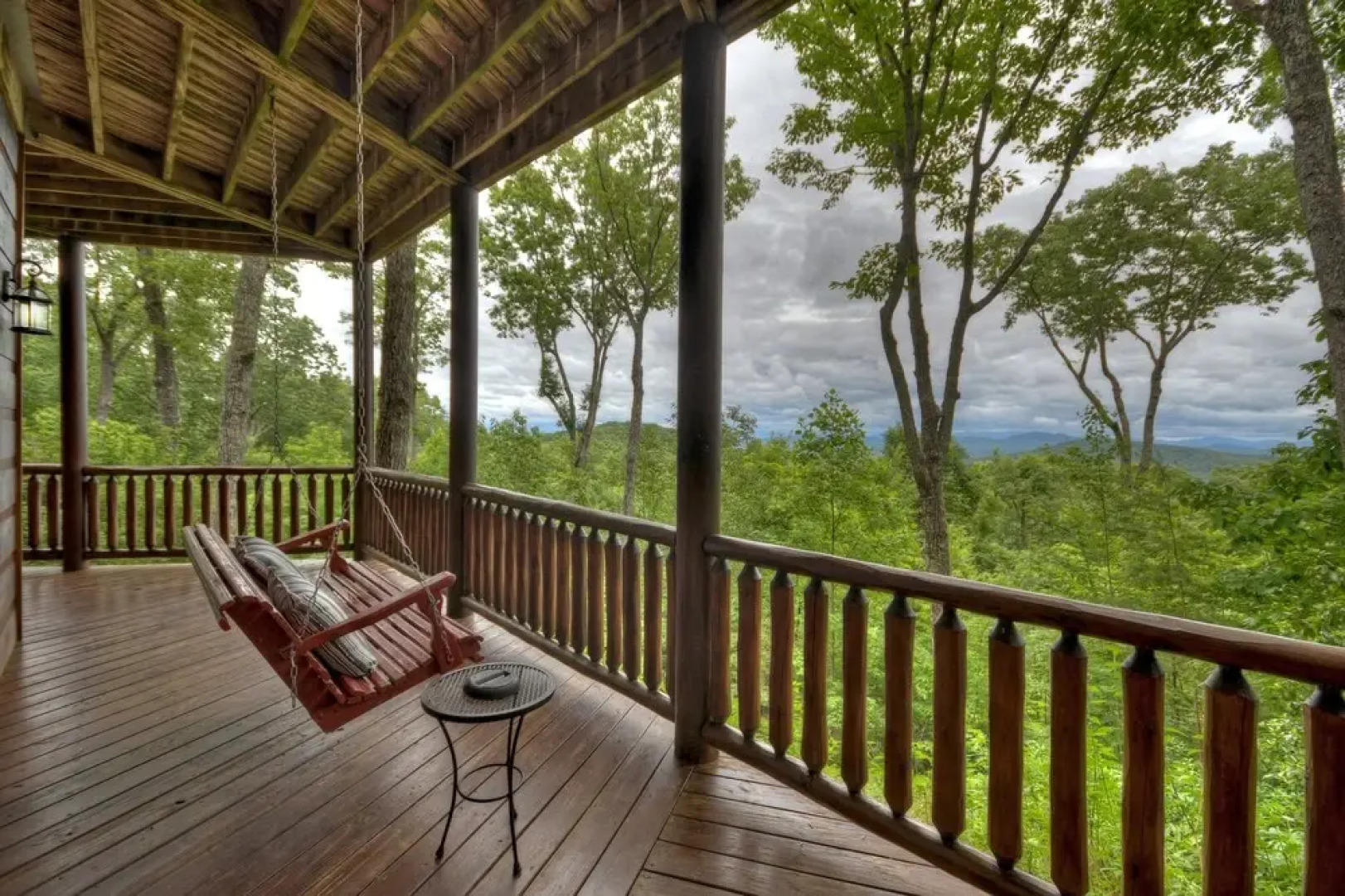 Heavens Doorstep- Stunning Mtn & Lake Nottley View