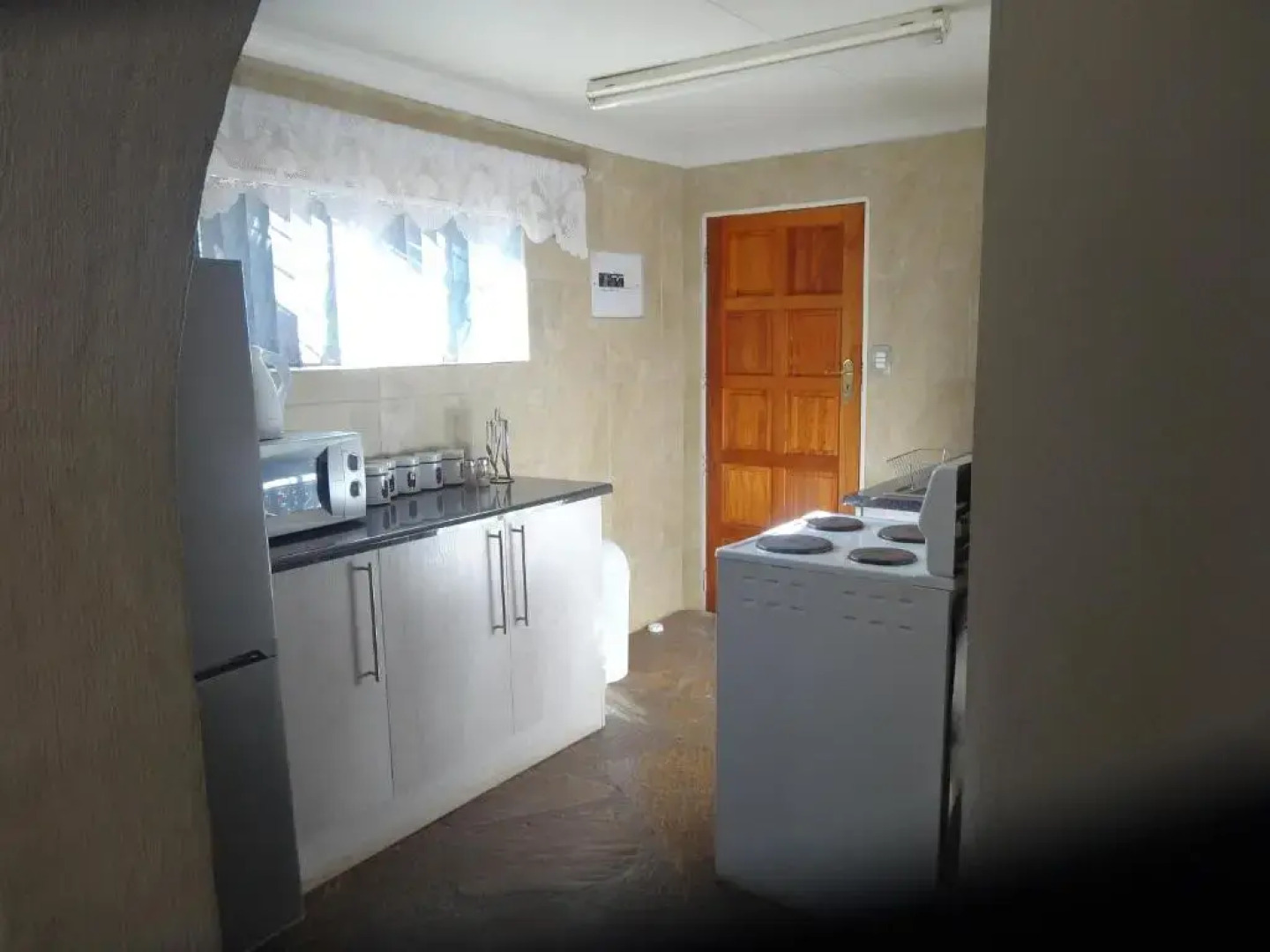 Waterglen Guest Lodge