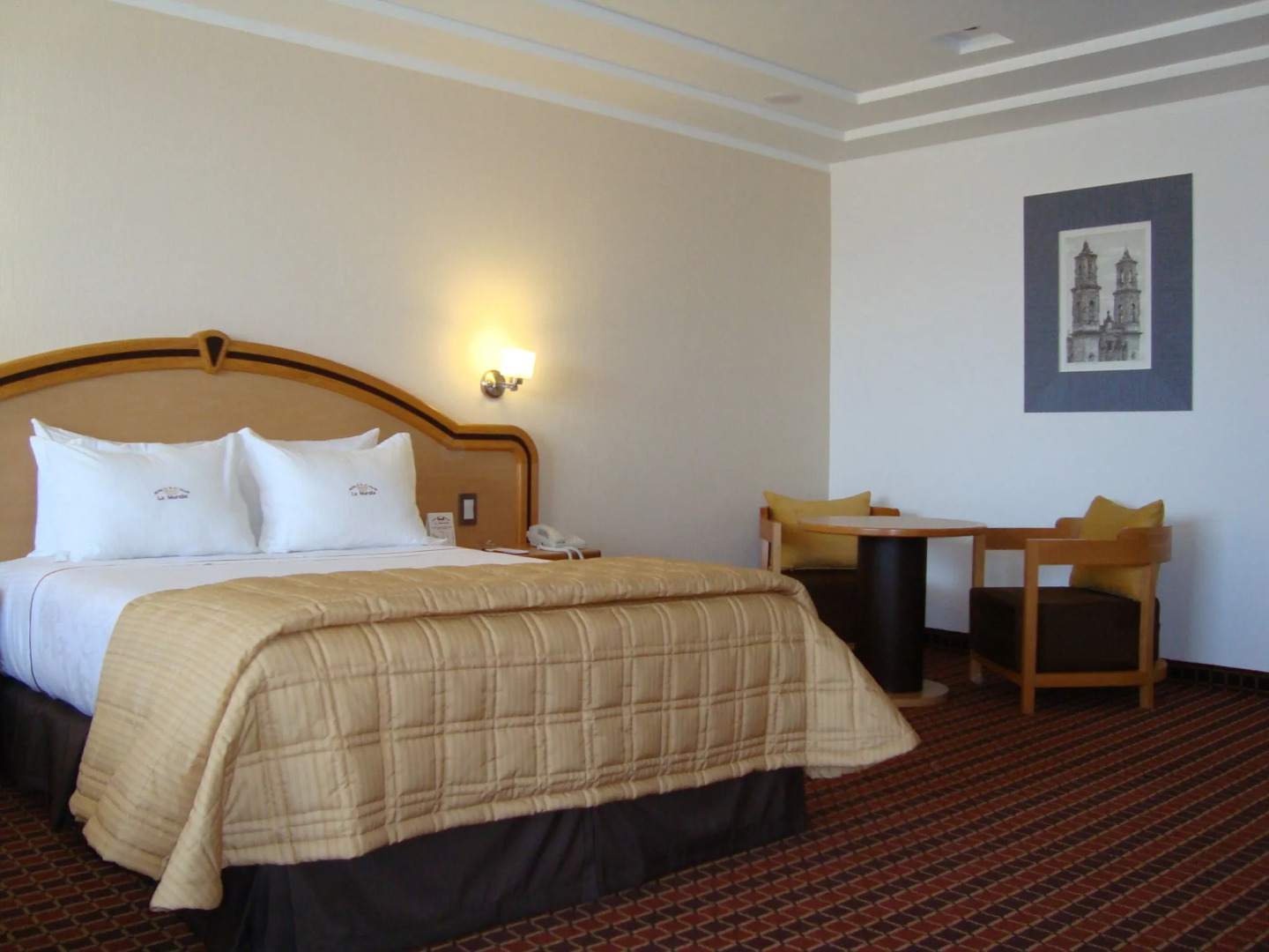 Suites Inn La Muralla Metepec