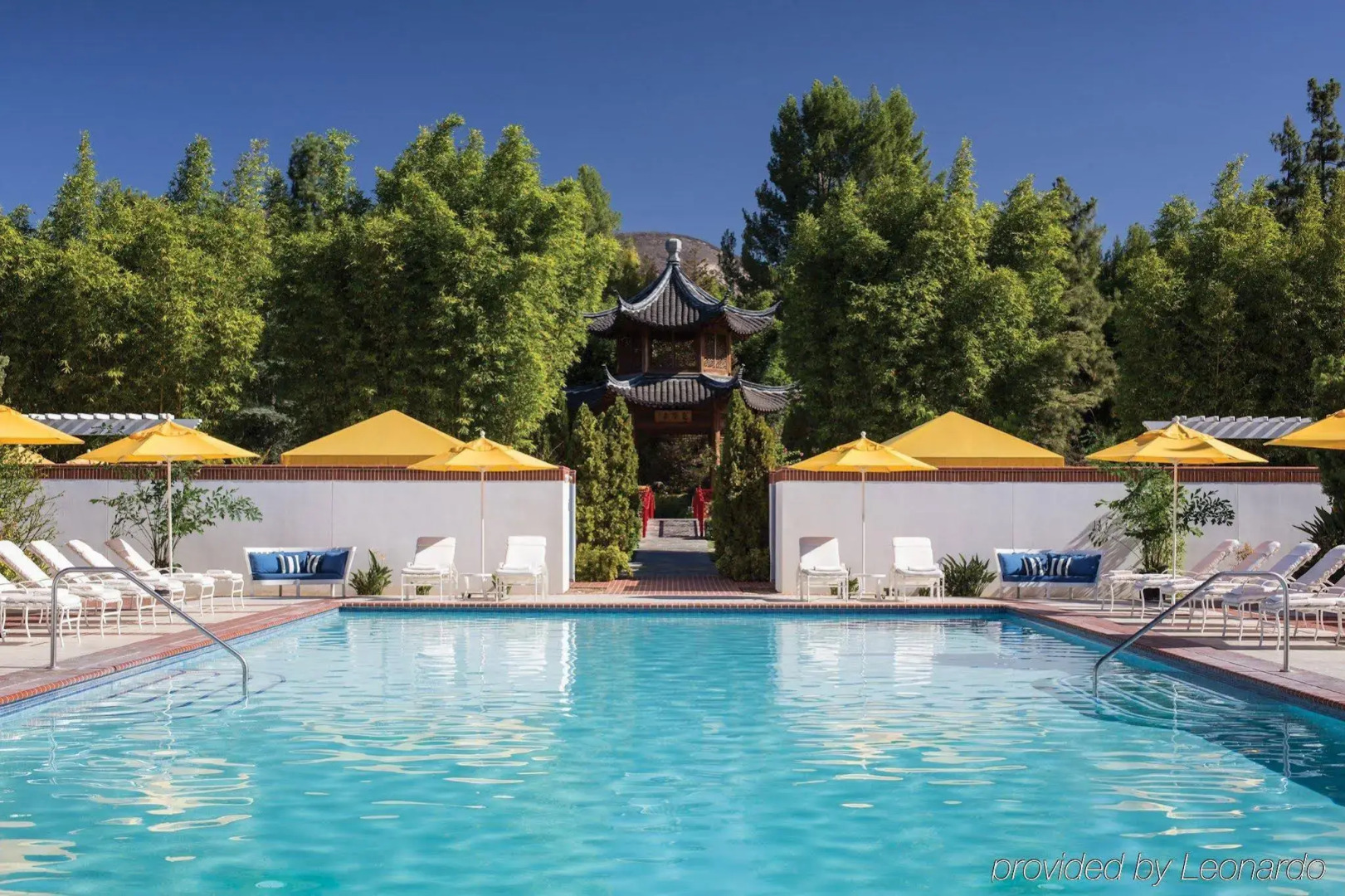 Отель Four Seasons at Westlake Village
