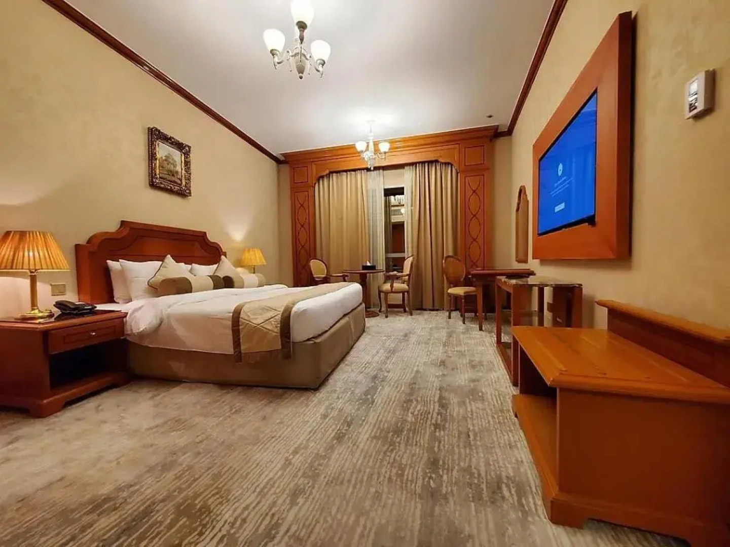 Royal Concorde Hotel & Suite