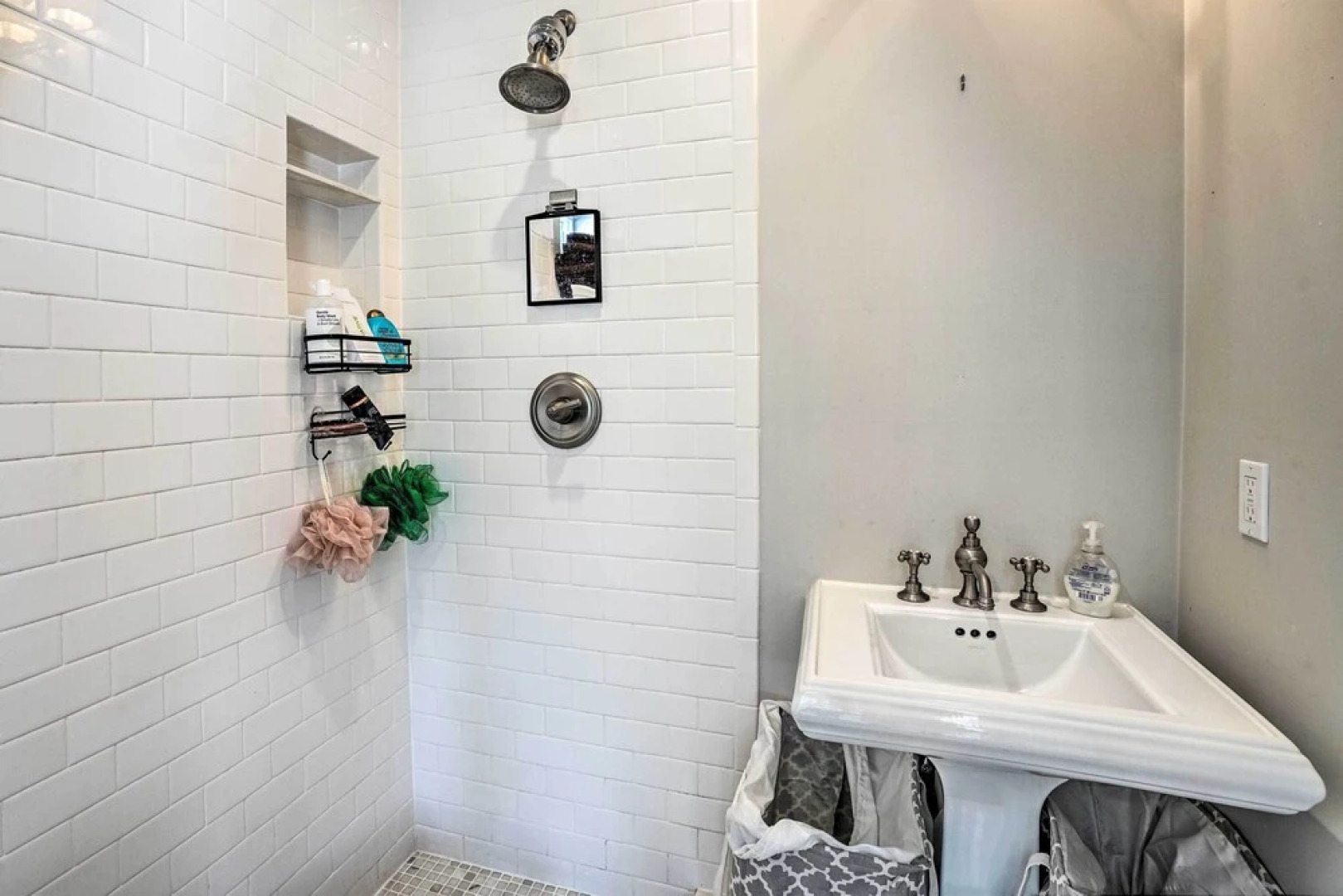 Pleasant Hill Studio w/ Pool & Hot Tub Access